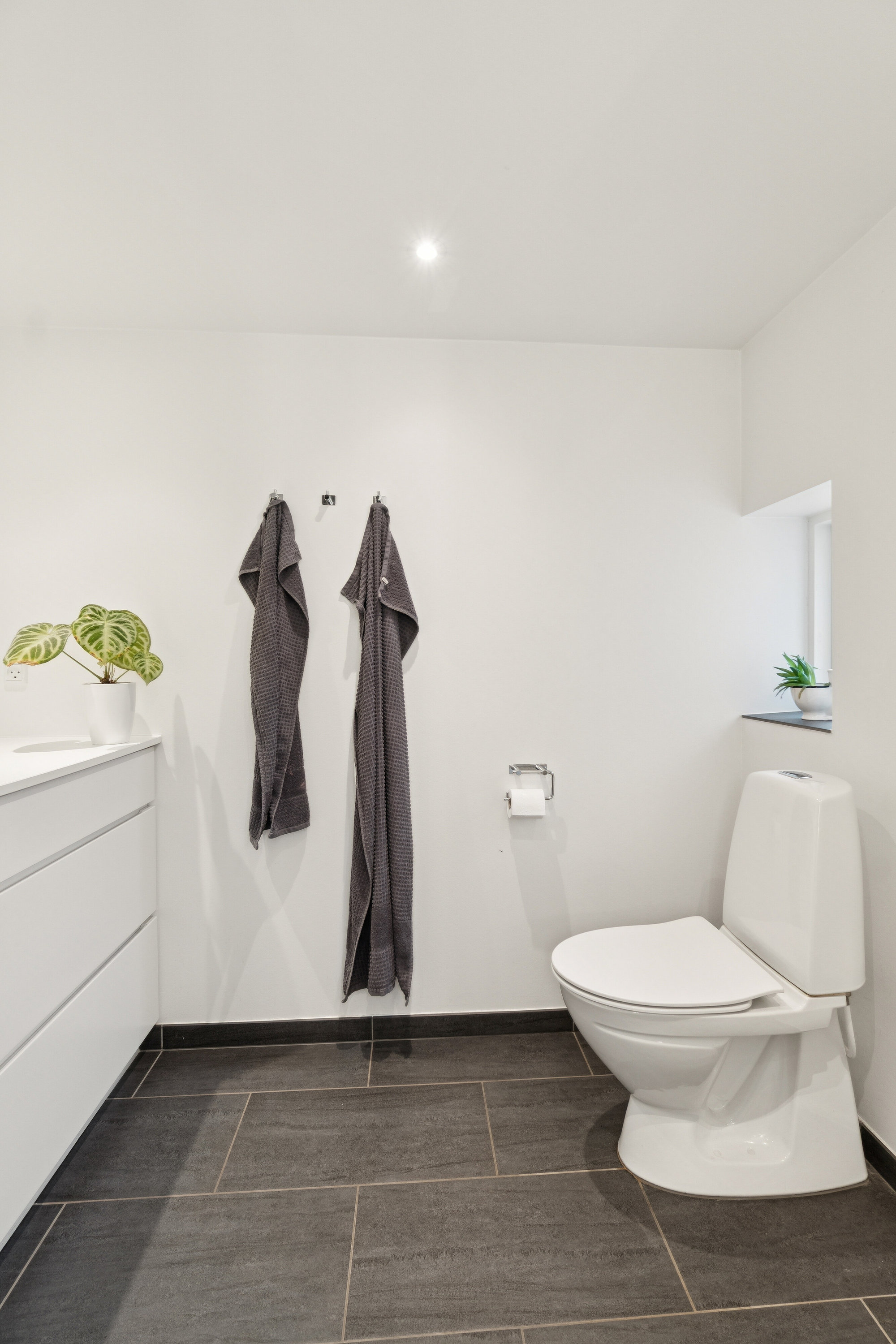 Fremhævet badeværelse billede i fuldskærmstilstand. Billede af Holmevej 50, Brandelev, 4700 Næstved