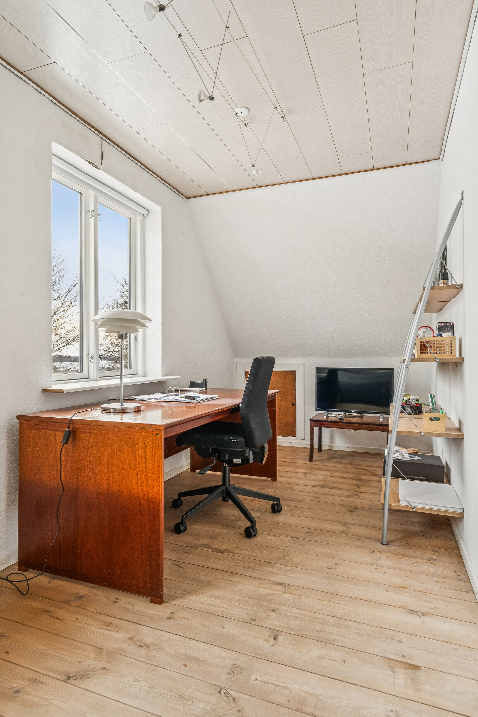 Fremhævet arbejdsværelse billede i fuldskærmstilstand. Billede af Snesere Torpvej 30, Snesere Torp, 4733 Tappernøje