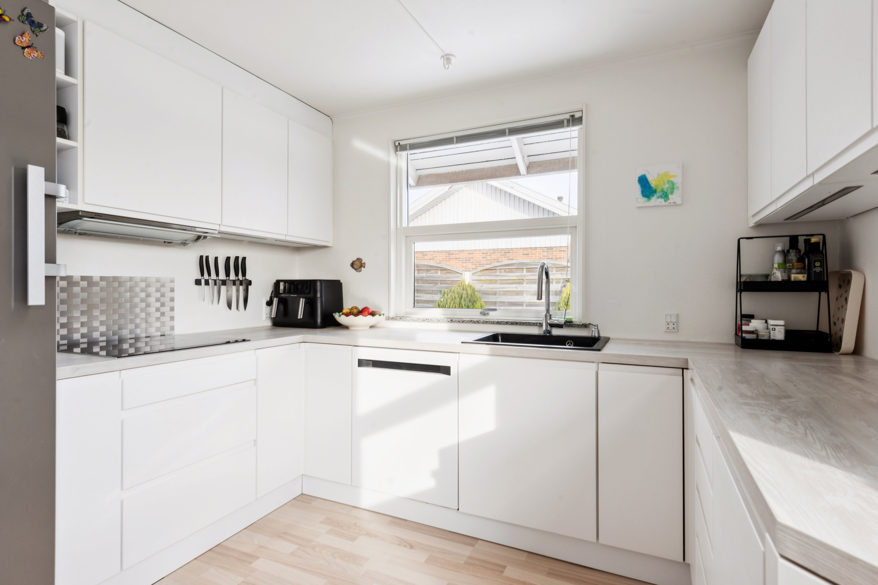 Fremhævet køkken billede i fuldskærmstilstand. Billede af Sletteager 2, Baldersbrønde, 2640 Hedehusene