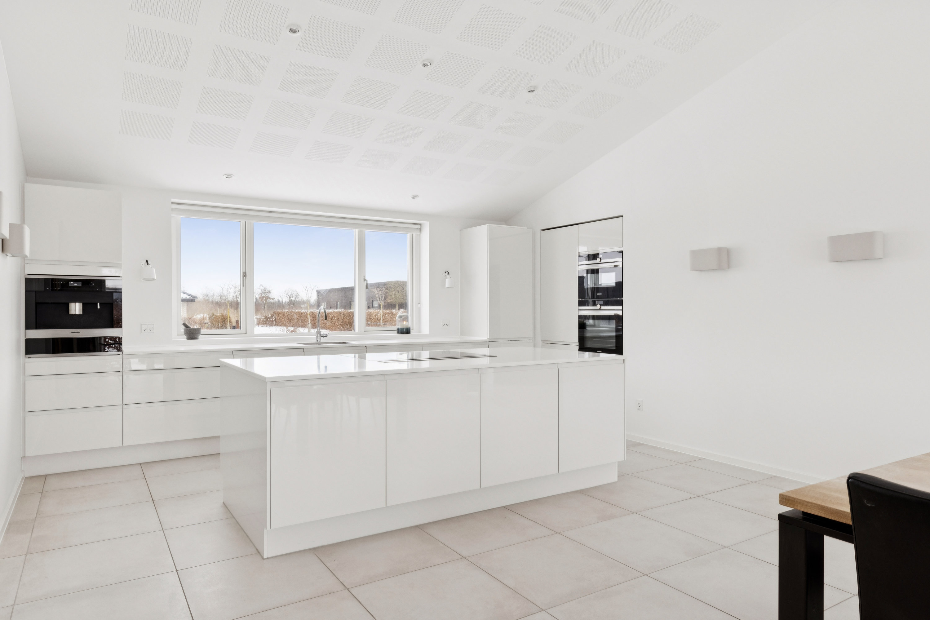 Fremhævet køkken billede i fuldskærmstilstand. Billede af Tønnesens Vej 16, 6760 Ribe