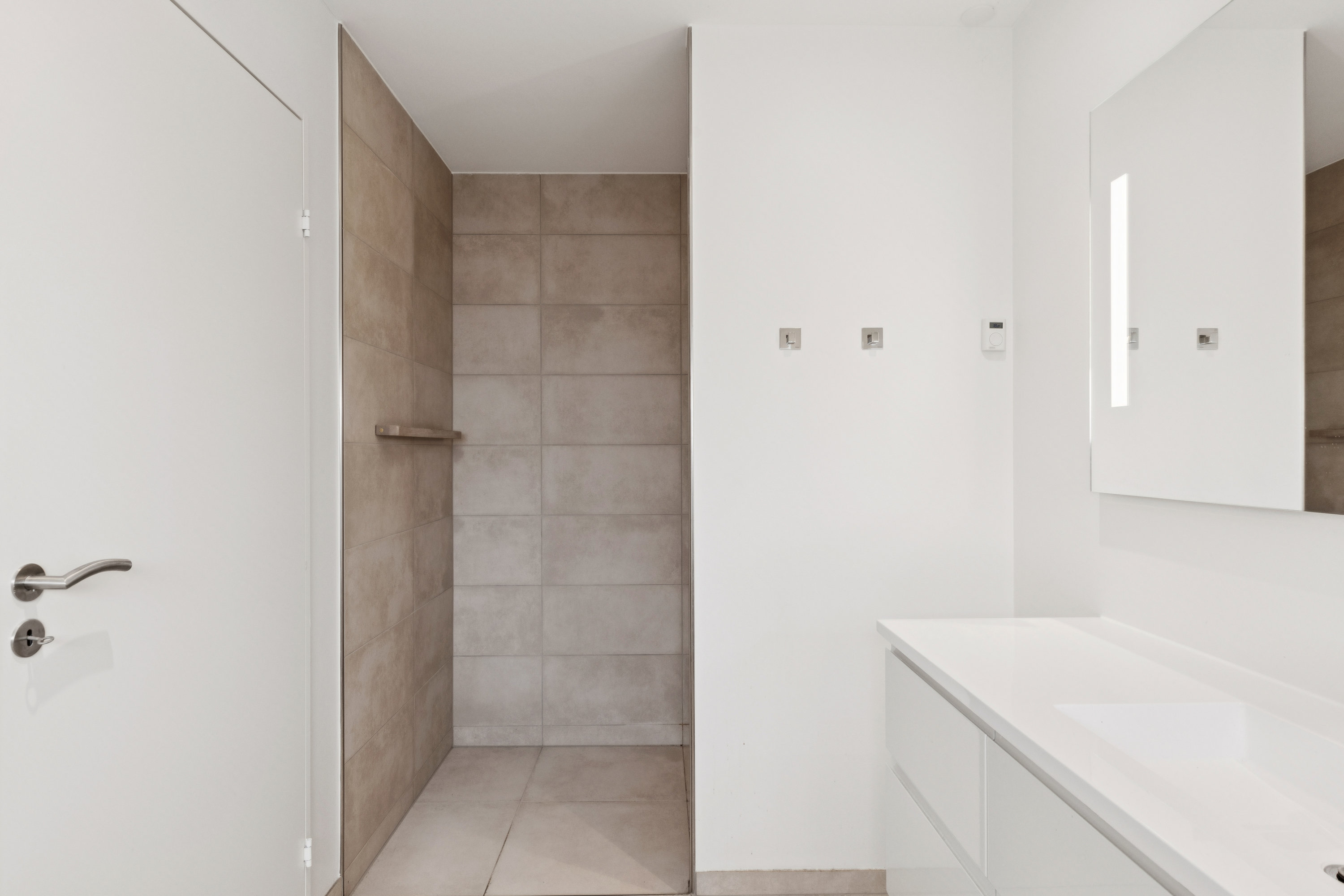 Fremhævet badeværelse billede i fuldskærmstilstand. Billede af Tønnesens Vej 16, 6760 Ribe