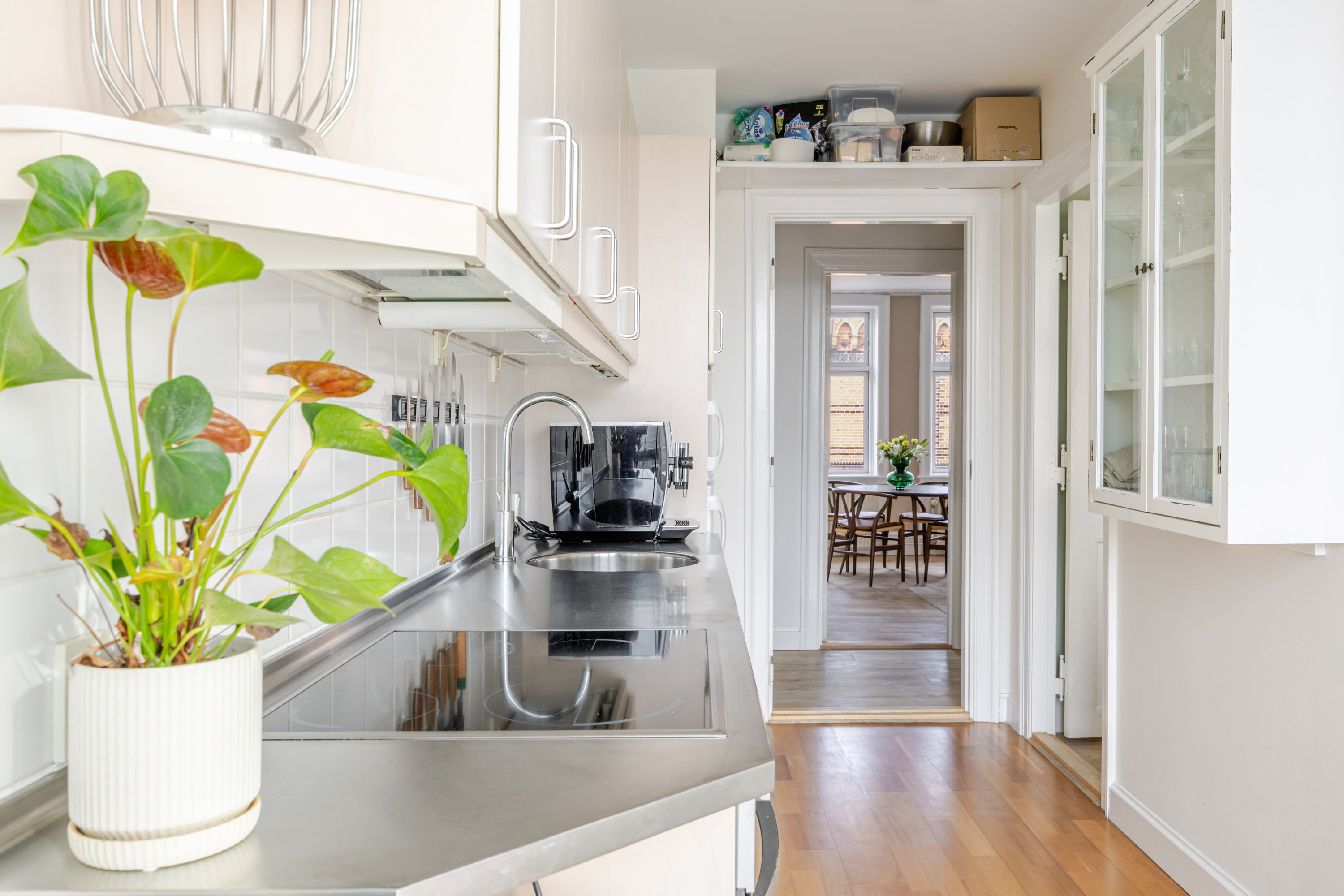 Fremhævet køkken billede i fuldskærmstilstand. Billede af Ahornsgade 21, 4. tv., 2200 København N