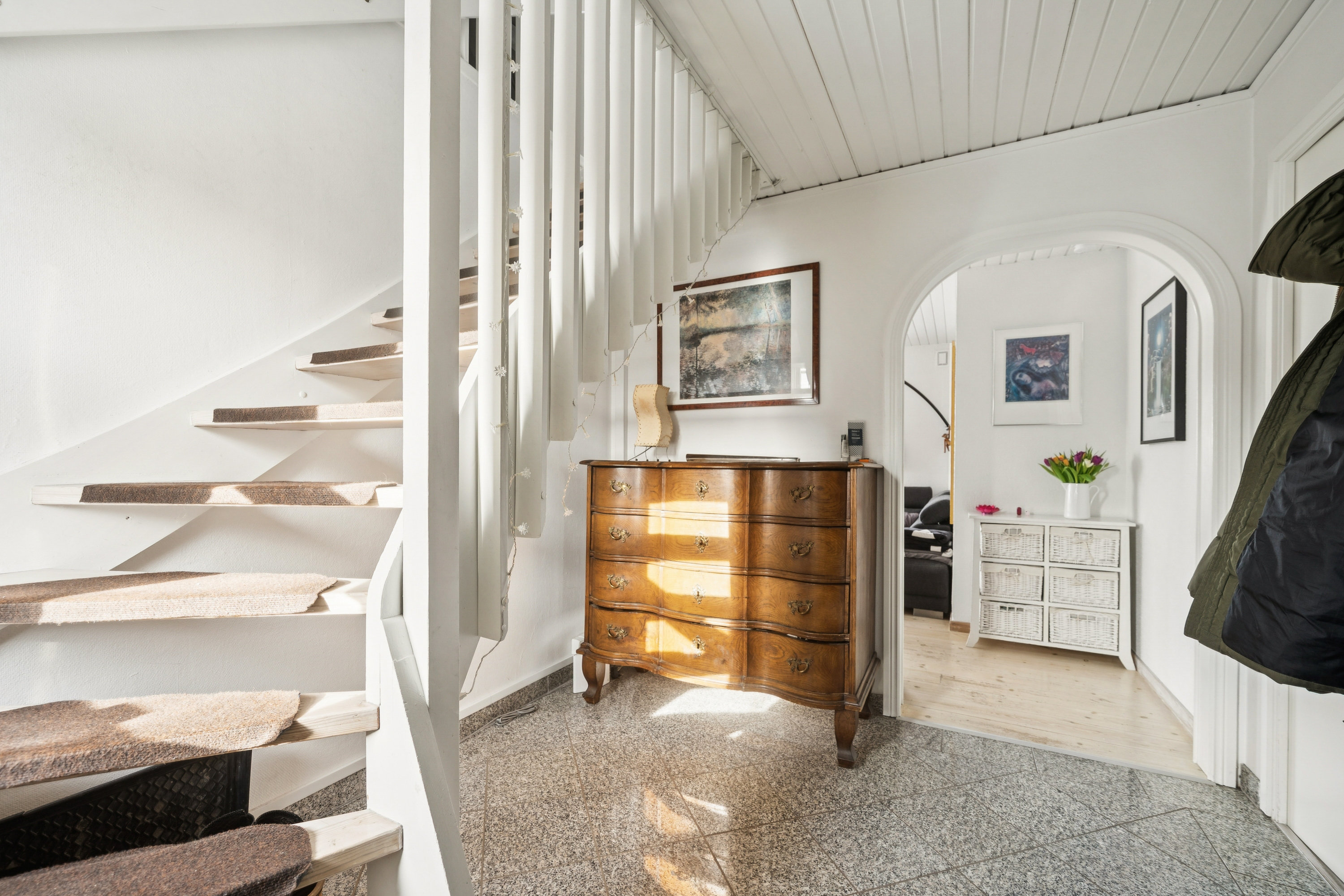 Fremhævet trappe billede i fuldskærmstilstand. Billede af Kamdalen 32, 2730 Herlev