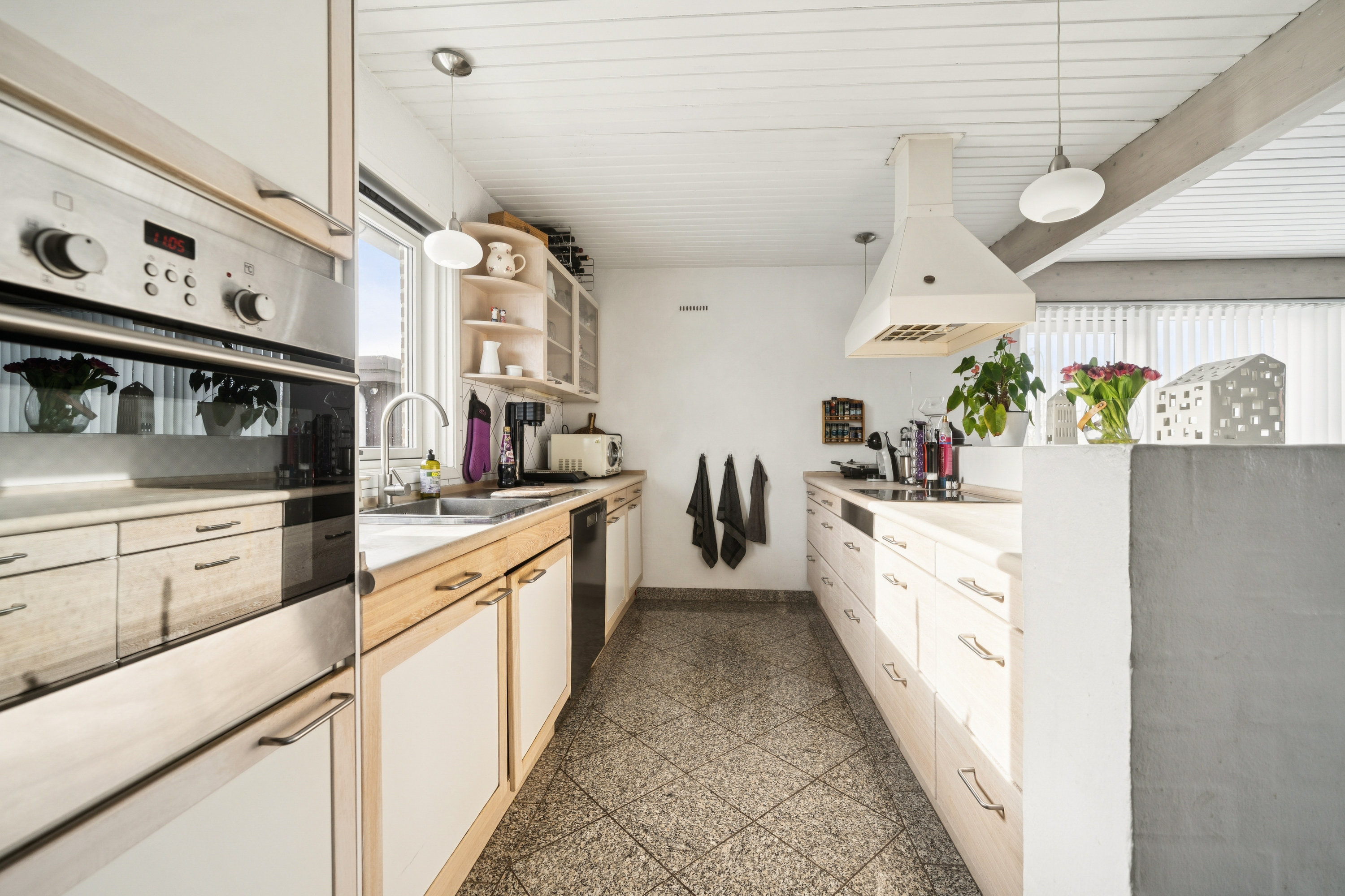 Fremhævet køkken billede i fuldskærmstilstand. Billede af Kamdalen 32, 2730 Herlev