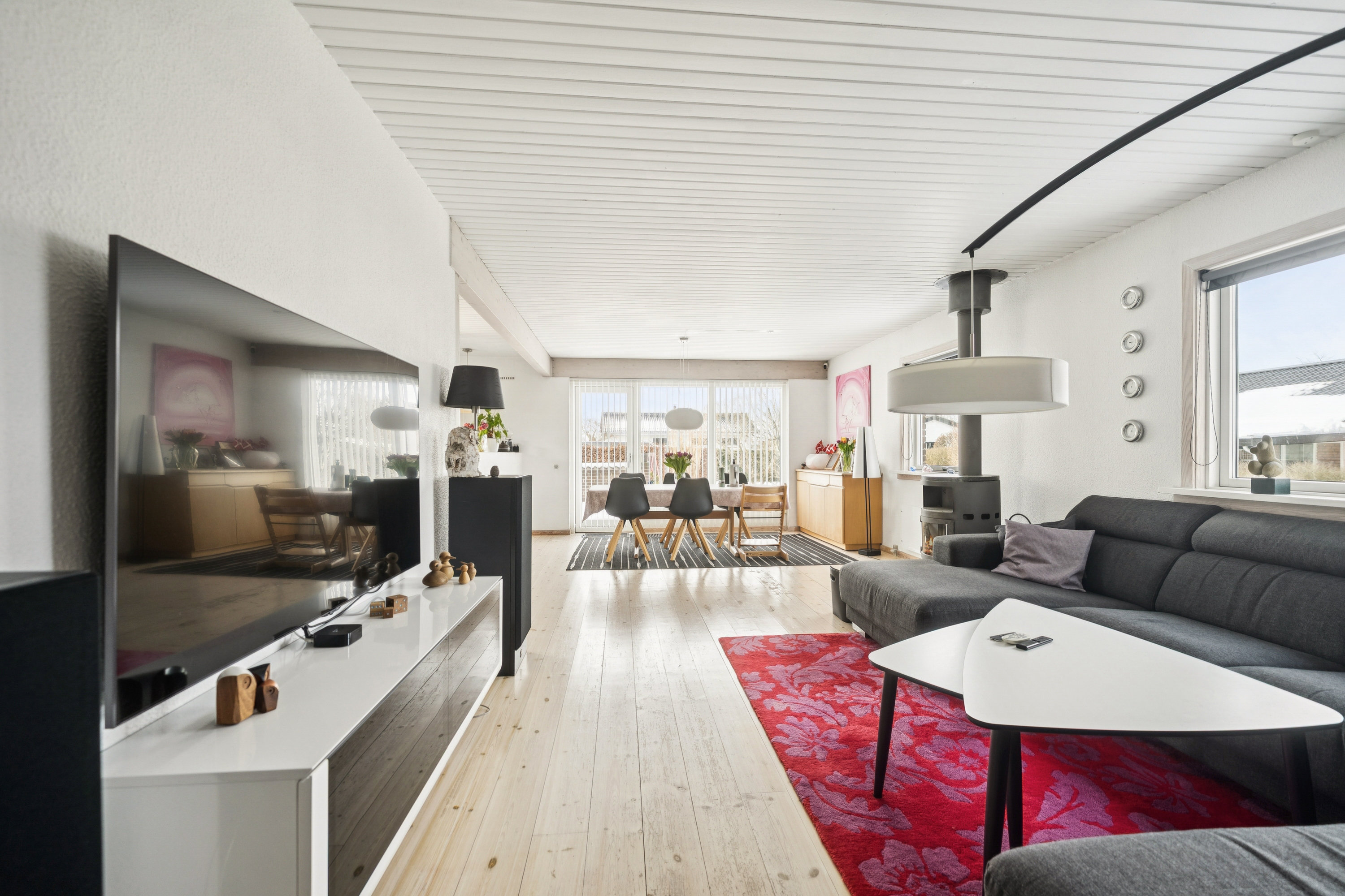 Fremhævet stue billede i fuldskærmstilstand. Billede af Kamdalen 32, 2730 Herlev