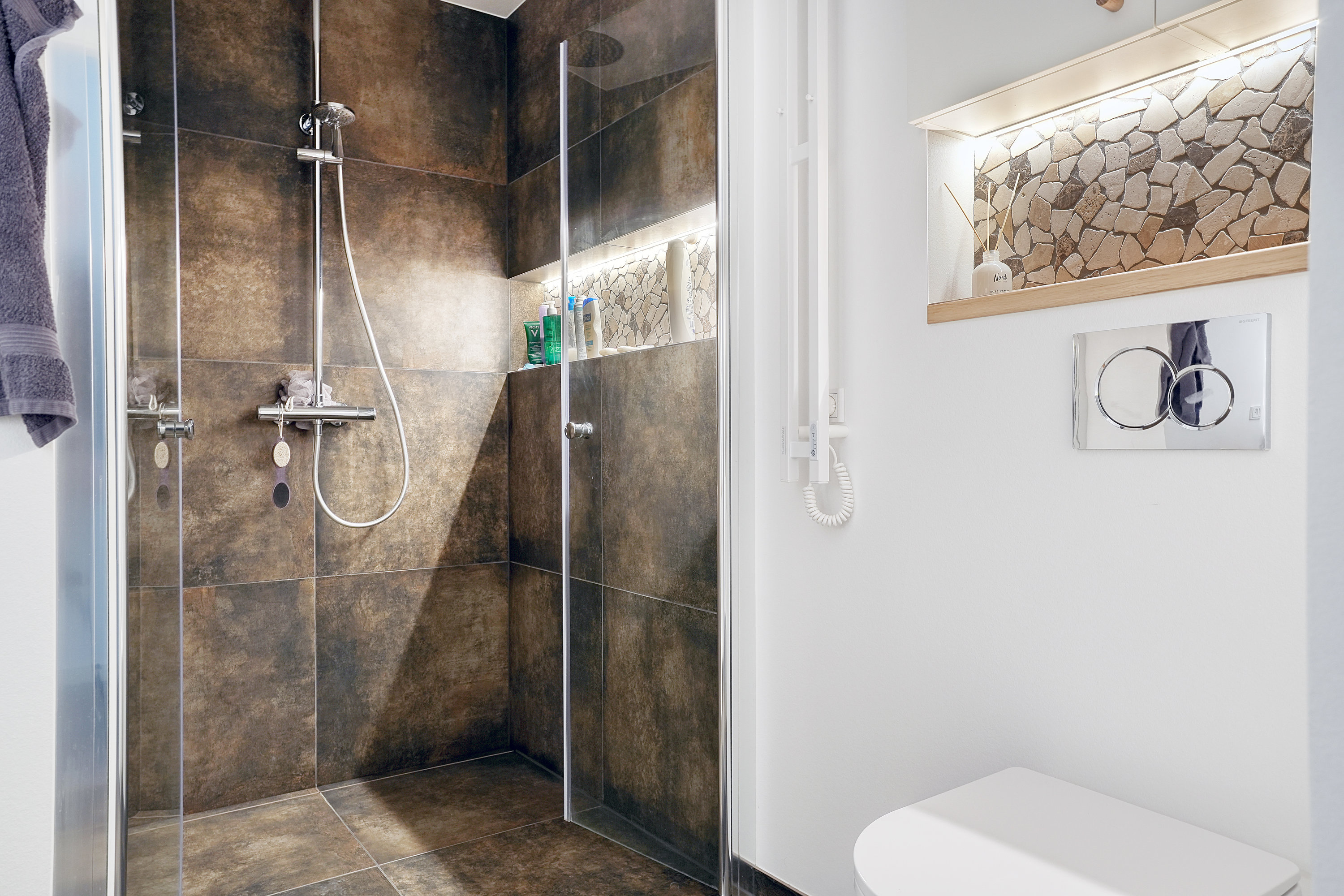 Fremhævet badeværelse billede i fuldskærmstilstand. Billede af Ringstedvej 229, Kvanløse, 4300 Holbæk