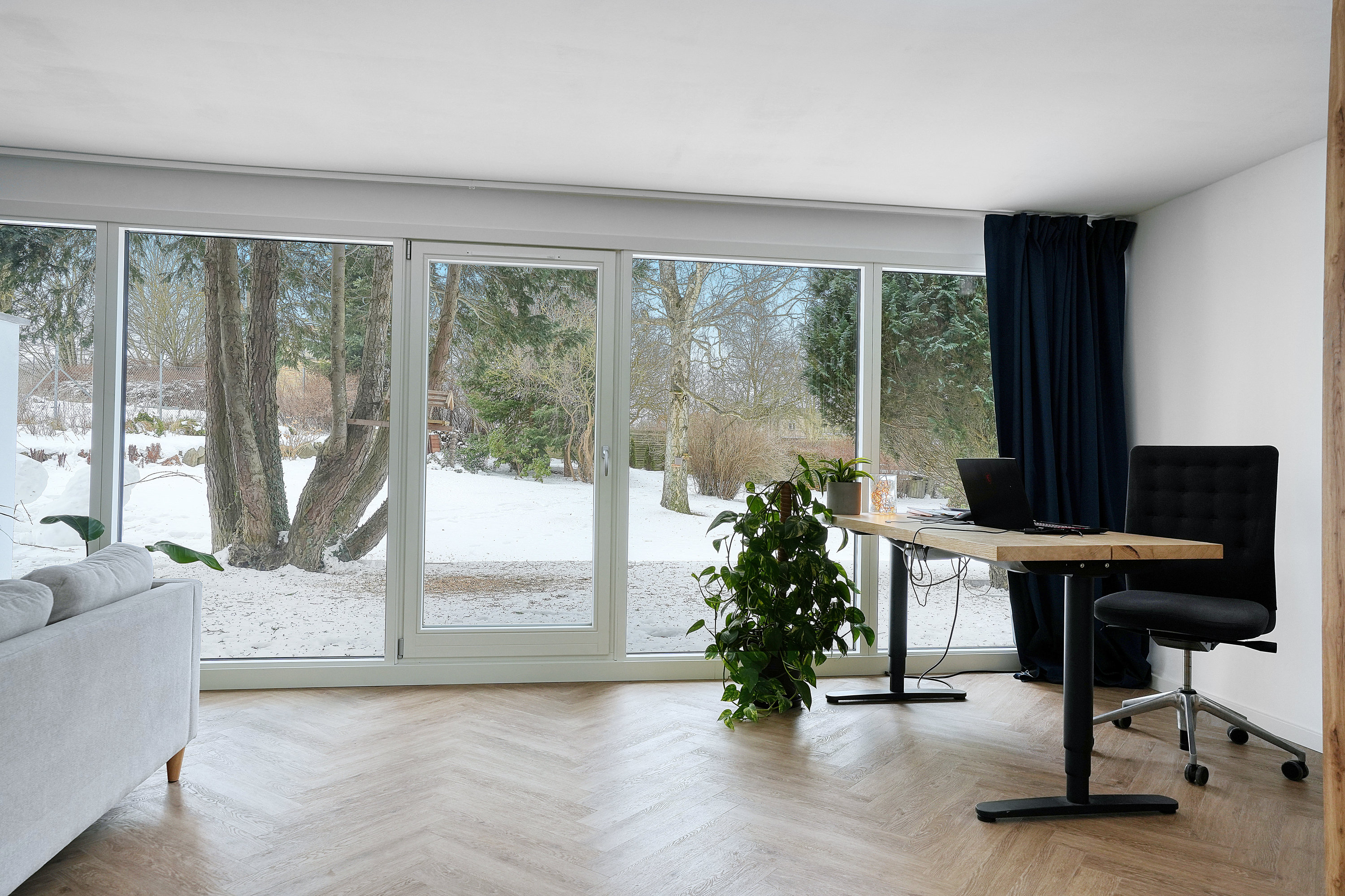 Fremhævet stue billede i fuldskærmstilstand. Billede af Ringstedvej 229, Kvanløse, 4300 Holbæk