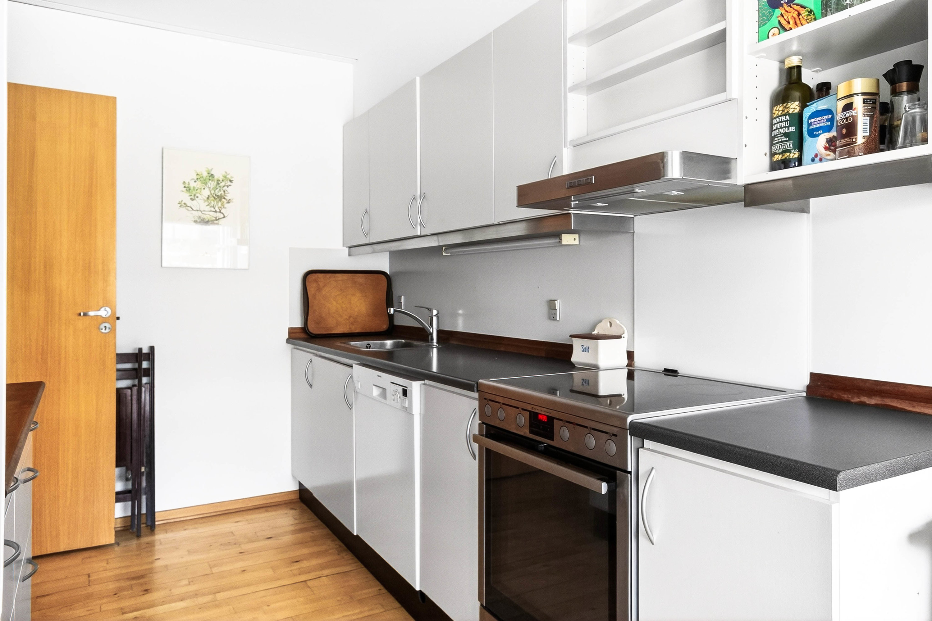 Fremhævet  billede i fuldskærmstilstand. Billede af Pærevangen 5, st.. tv., Smørumnedre, 2765 Smørum