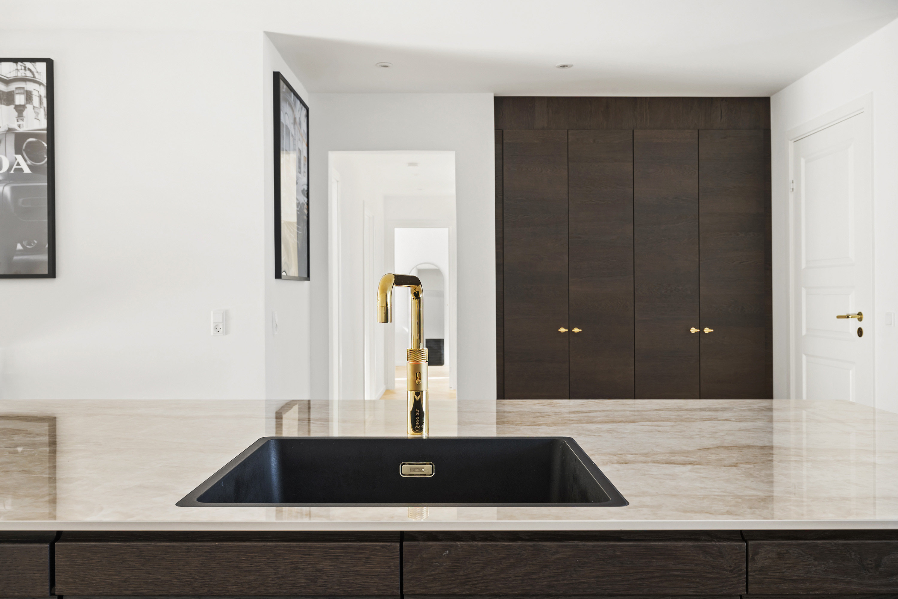 Fremhævet køkken billede i fuldskærmstilstand. Billede af Ellehaven 7, Trørød, 2950 Vedbæk