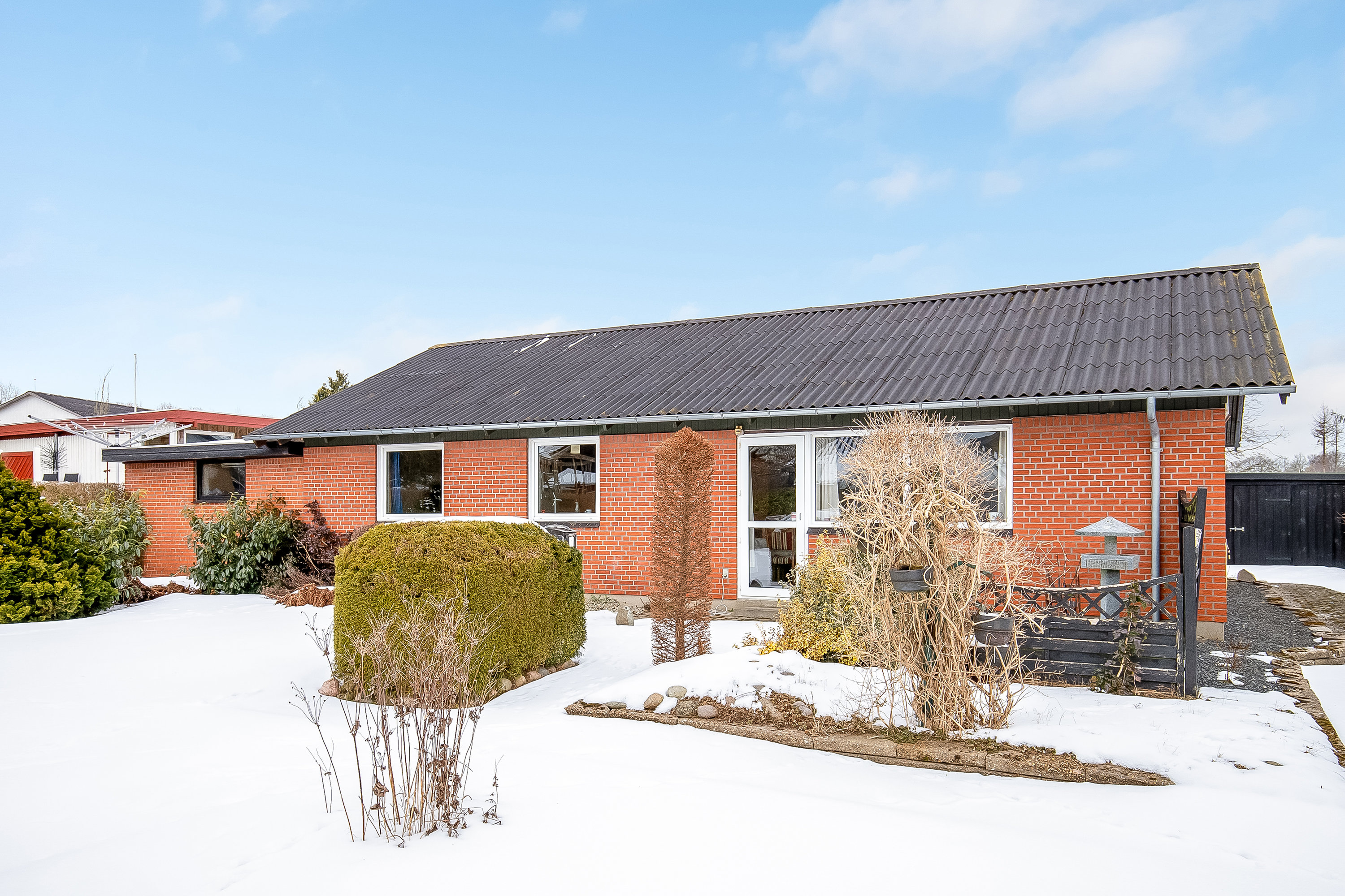 Fremhævet ejendommen billede i fuldskærmstilstand. Billede af Åparken 58, 6640 Lunderskov