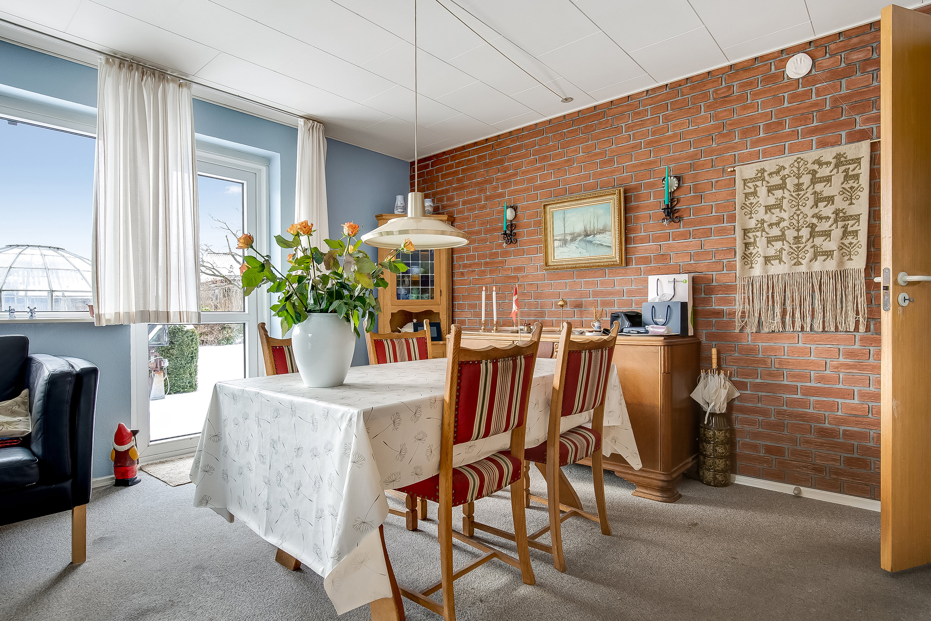 Fremhævet stue billede i fuldskærmstilstand. Billede af Åparken 58, 6640 Lunderskov