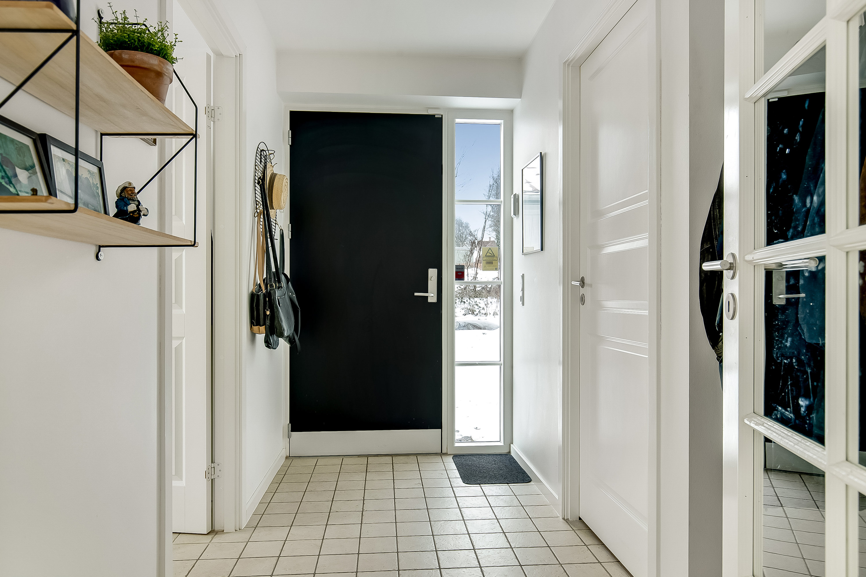 Fremhævet entré billede i fuldskærmstilstand. Billede af Varmarkvej 29, 6092 Sønder Stenderup