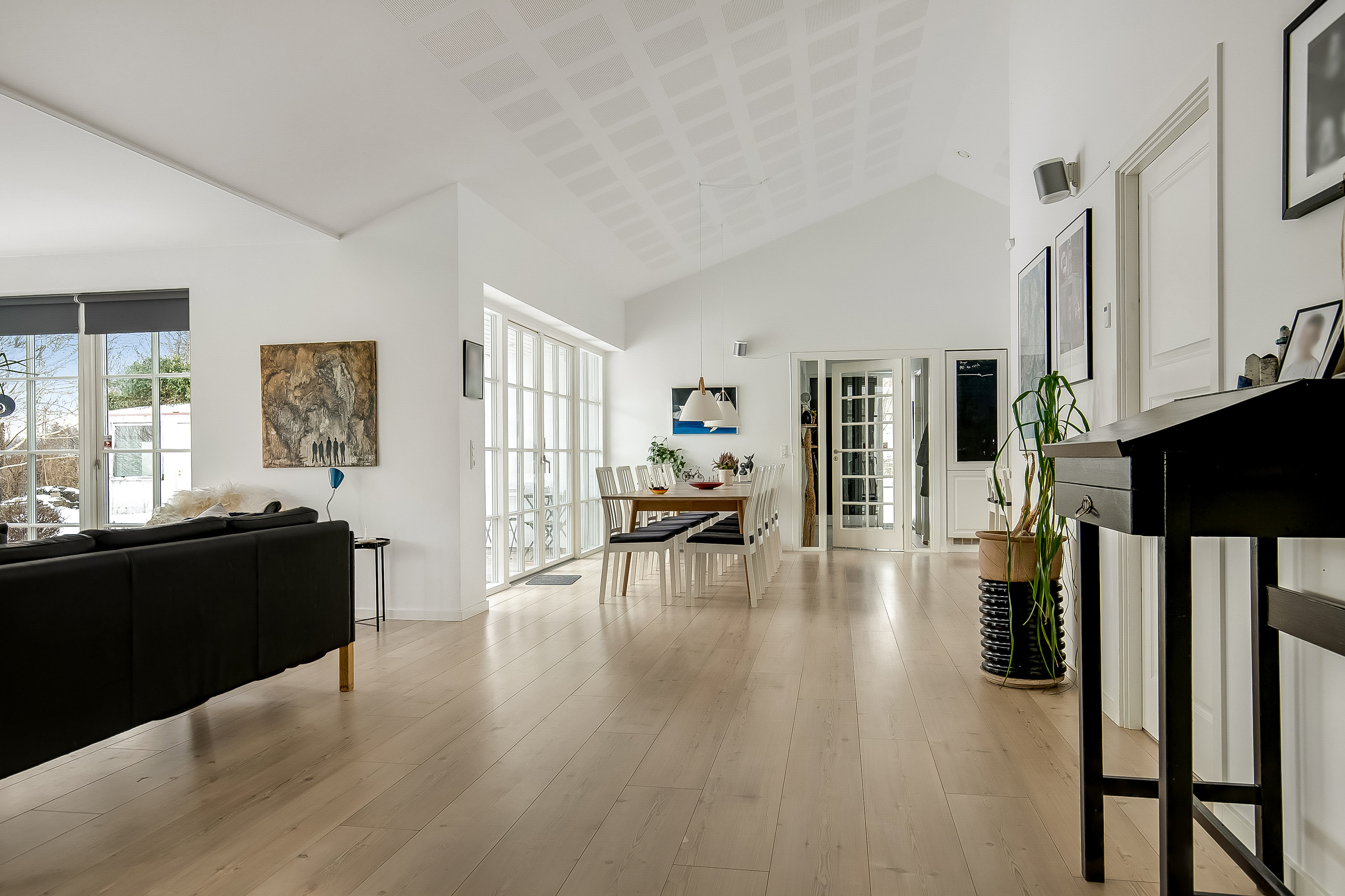 Fremhævet stue billede i fuldskærmstilstand. Billede af Varmarkvej 29, 6092 Sønder Stenderup