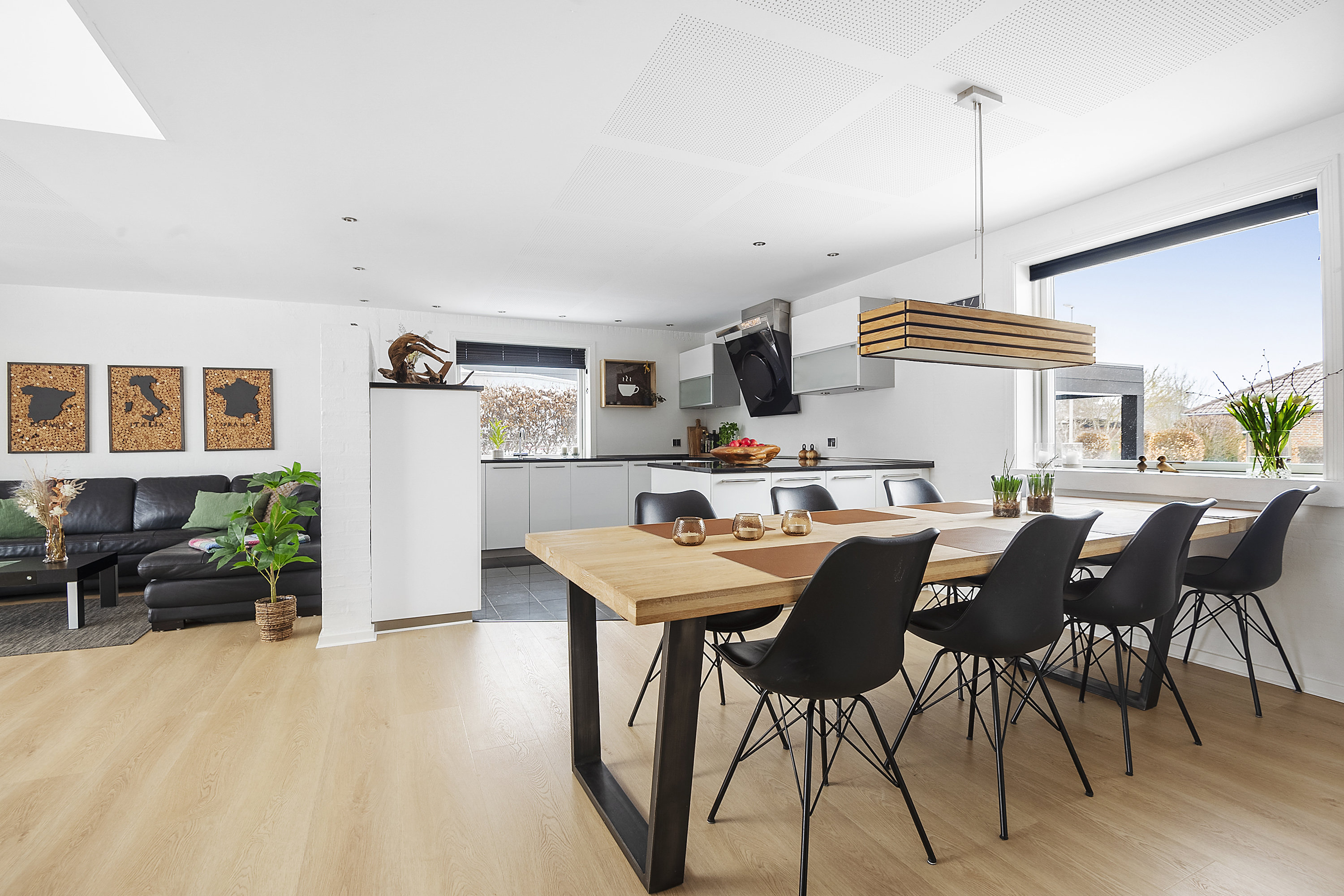 Fremhævet spisekøkken billede i fuldskærmstilstand. Billede af Valmuevænget 24, Hjerting, 6710 Esbjerg V