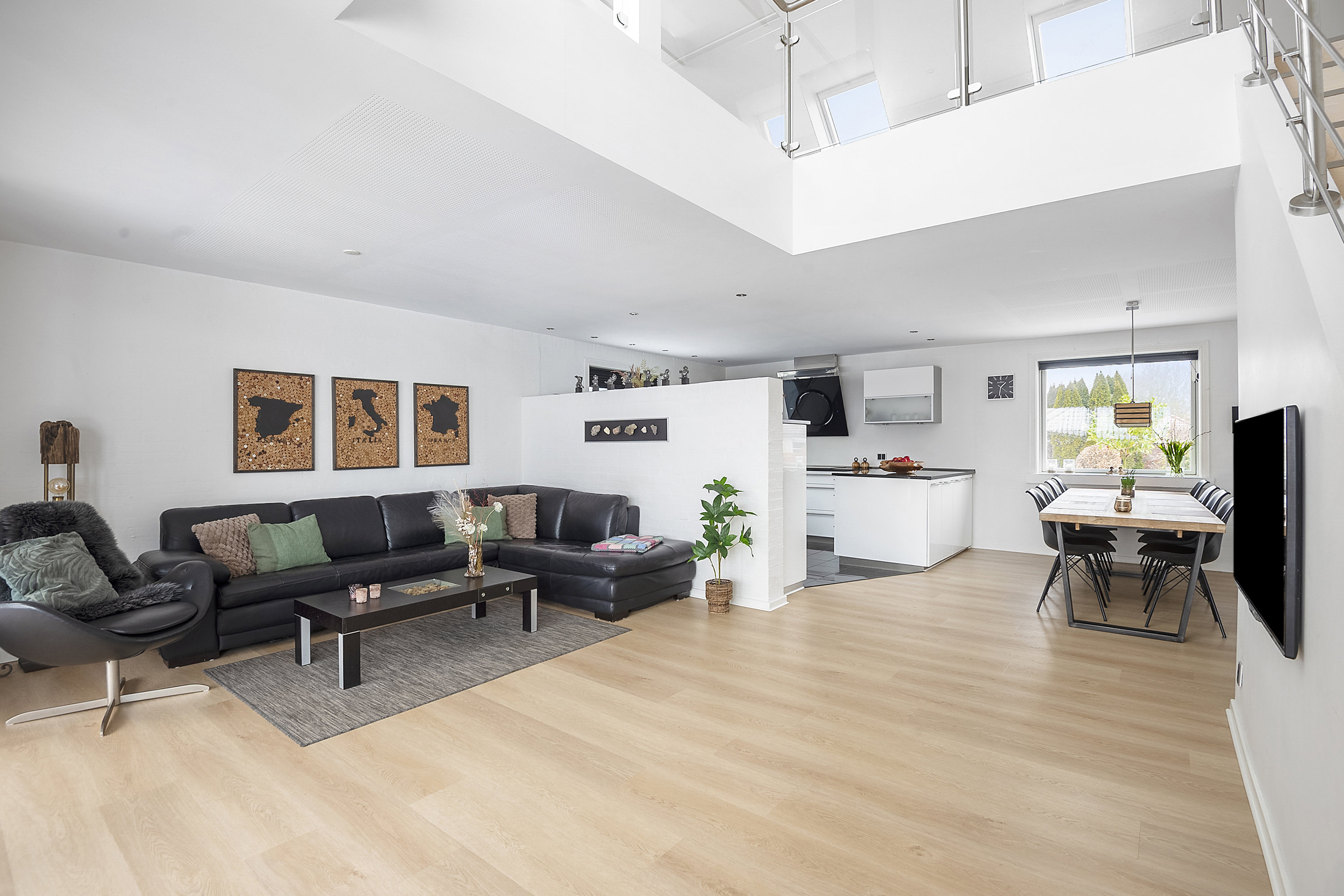 Fremhævet stue billede i fuldskærmstilstand. Billede af Valmuevænget 24, Hjerting, 6710 Esbjerg V