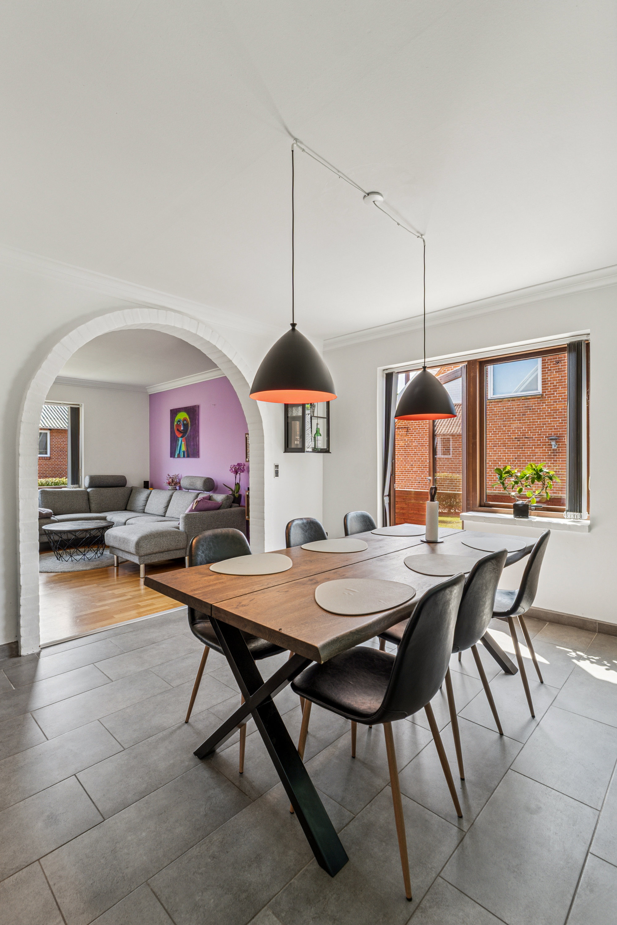 Fremhævet spisestue billede i fuldskærmstilstand. Billede af Langgade 1, Fjelstervang, 6933 Kibæk