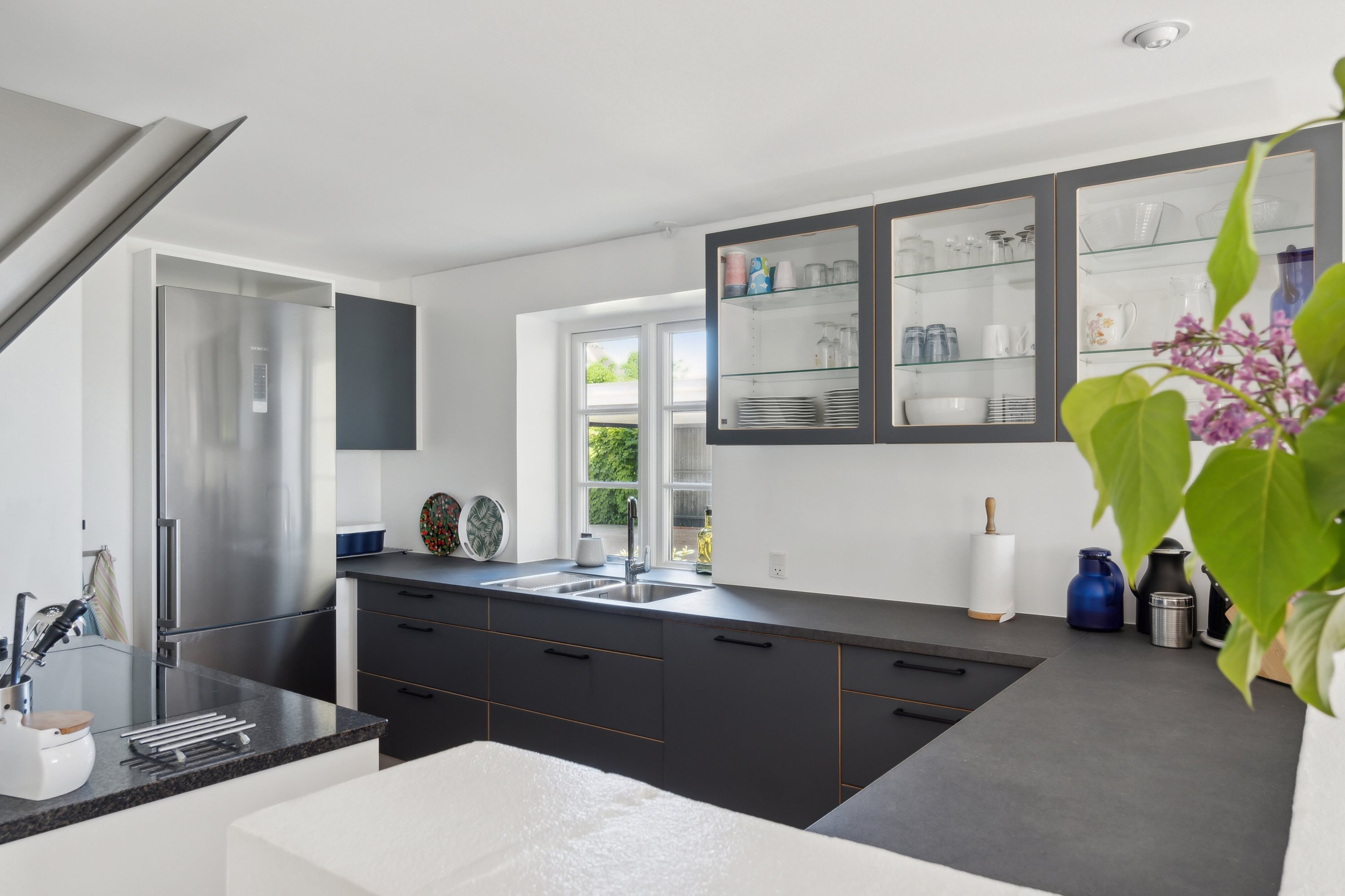 Fremhævet køkken billede i fuldskærmstilstand. Billede af Fjordvænget 13, 4581 Rørvig