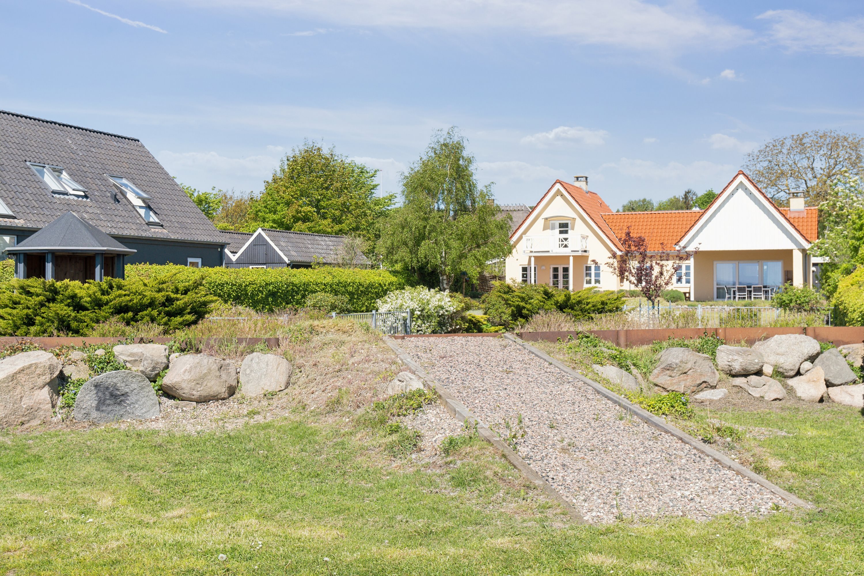 Fremhævet udendørs billede i fuldskærmstilstand. Billede af Fjordvænget 13, 4581 Rørvig