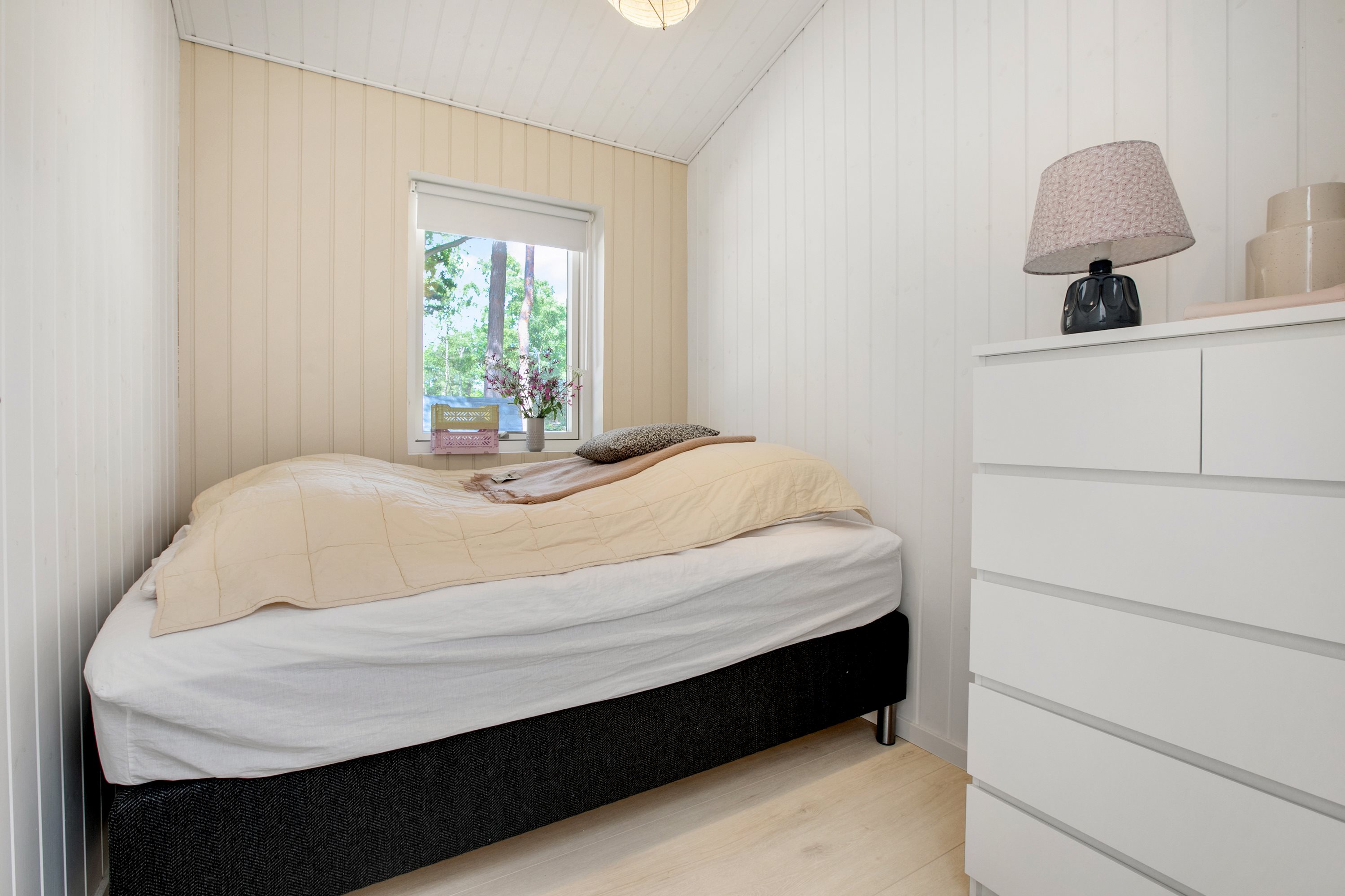 Fremhævet værelse billede i fuldskærmstilstand. Billede af Skovvej 19, Fjellerup Strand, 8585 Glesborg