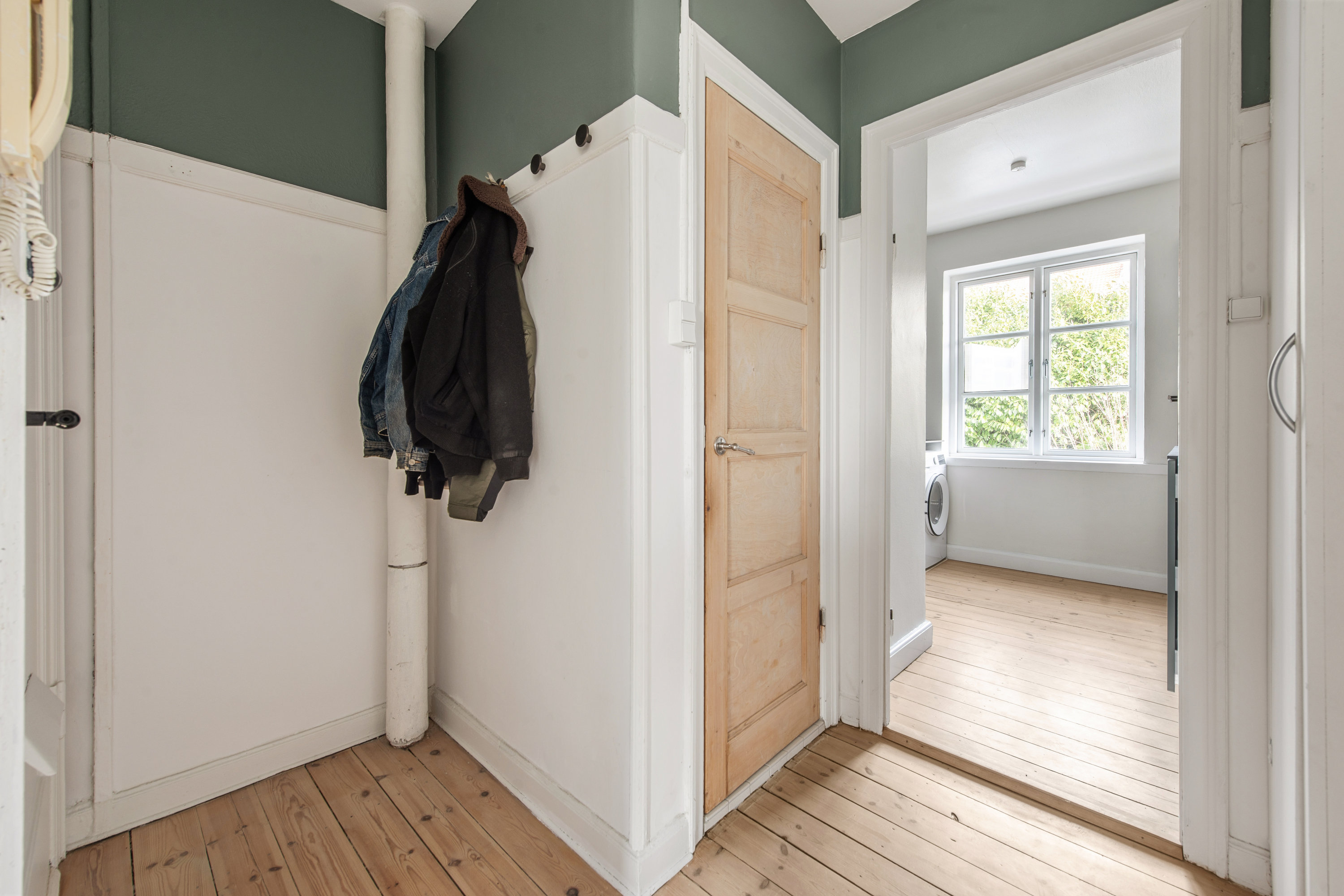 Fremhævet gang billede i fuldskærmstilstand. Billede af Brønshøjvej 73, 1. th., 2700 Brønshøj