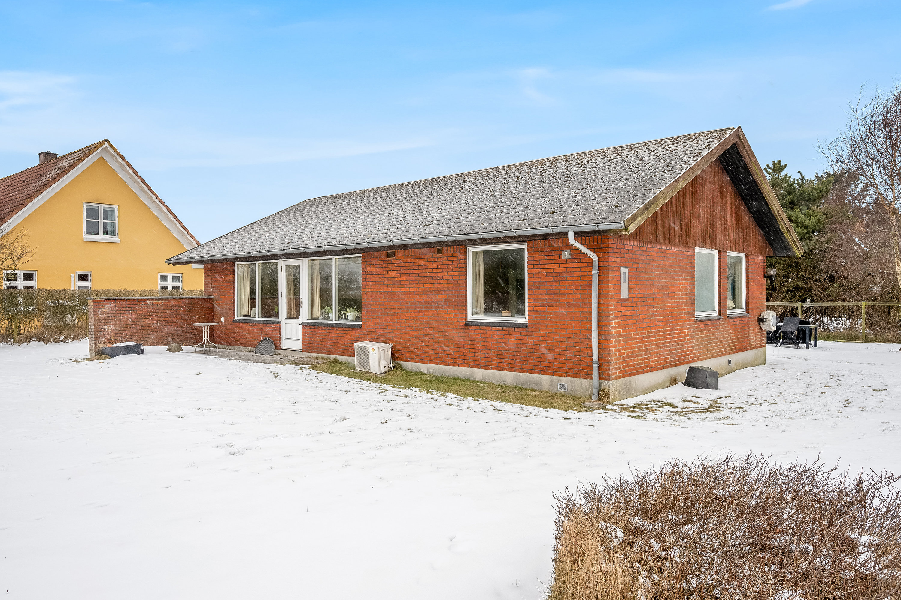 Fremhævet facade billede i fuldskærmstilstand. Billede af Sønderho Strandvej 7, Sønderho, 6720 Fanø