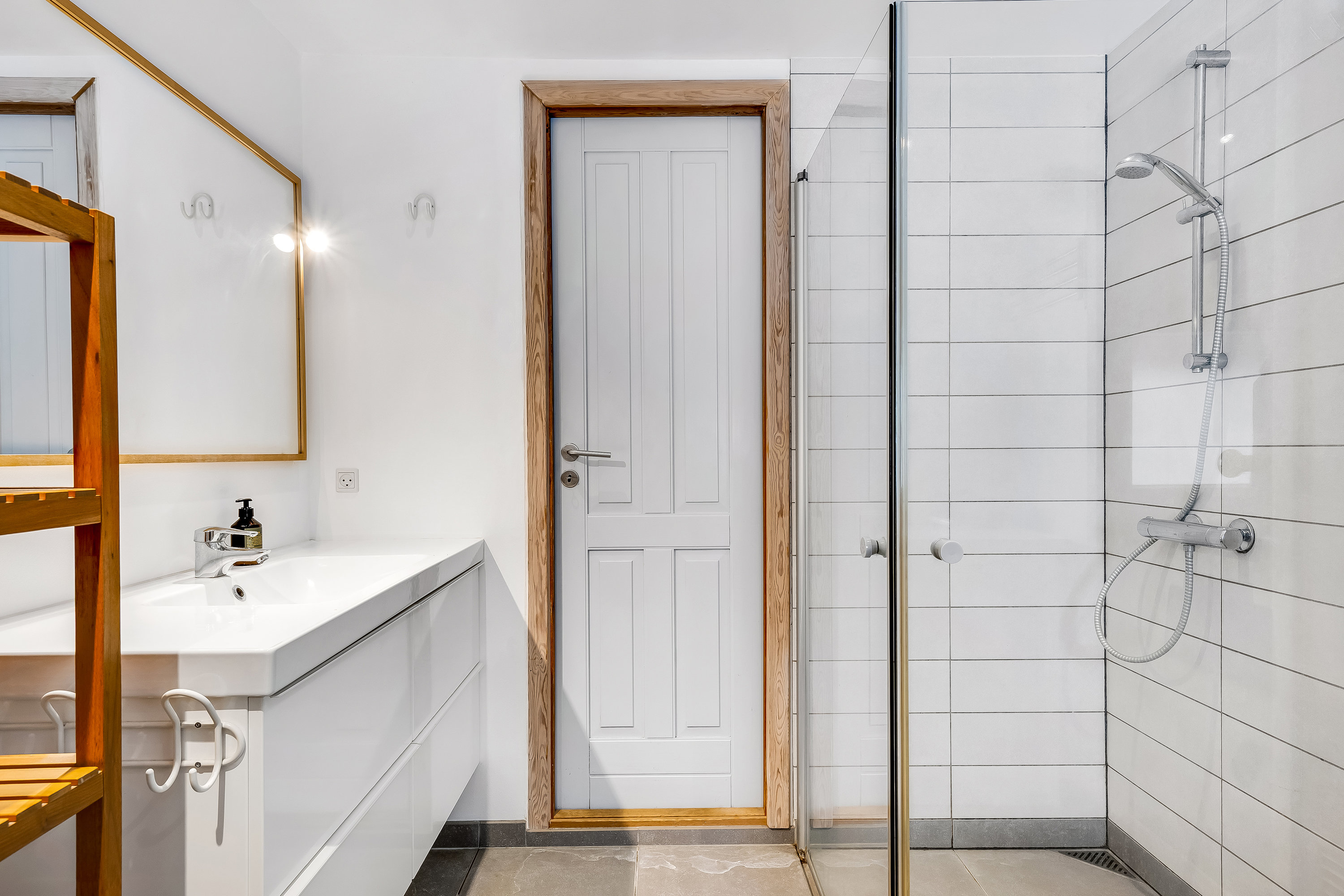 Fremhævet badeværelse billede i fuldskærmstilstand. Billede af Nørre Meldbjergdal 16, Fanø Bad, 6720 Fanø