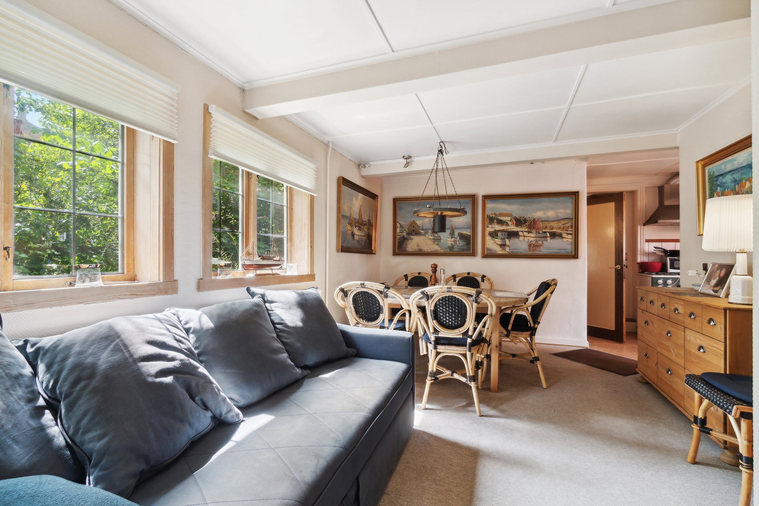 Fremhævet spisestue billede i fuldskærmstilstand. Billede af Brøddegade 39, 3760 Gudhjem