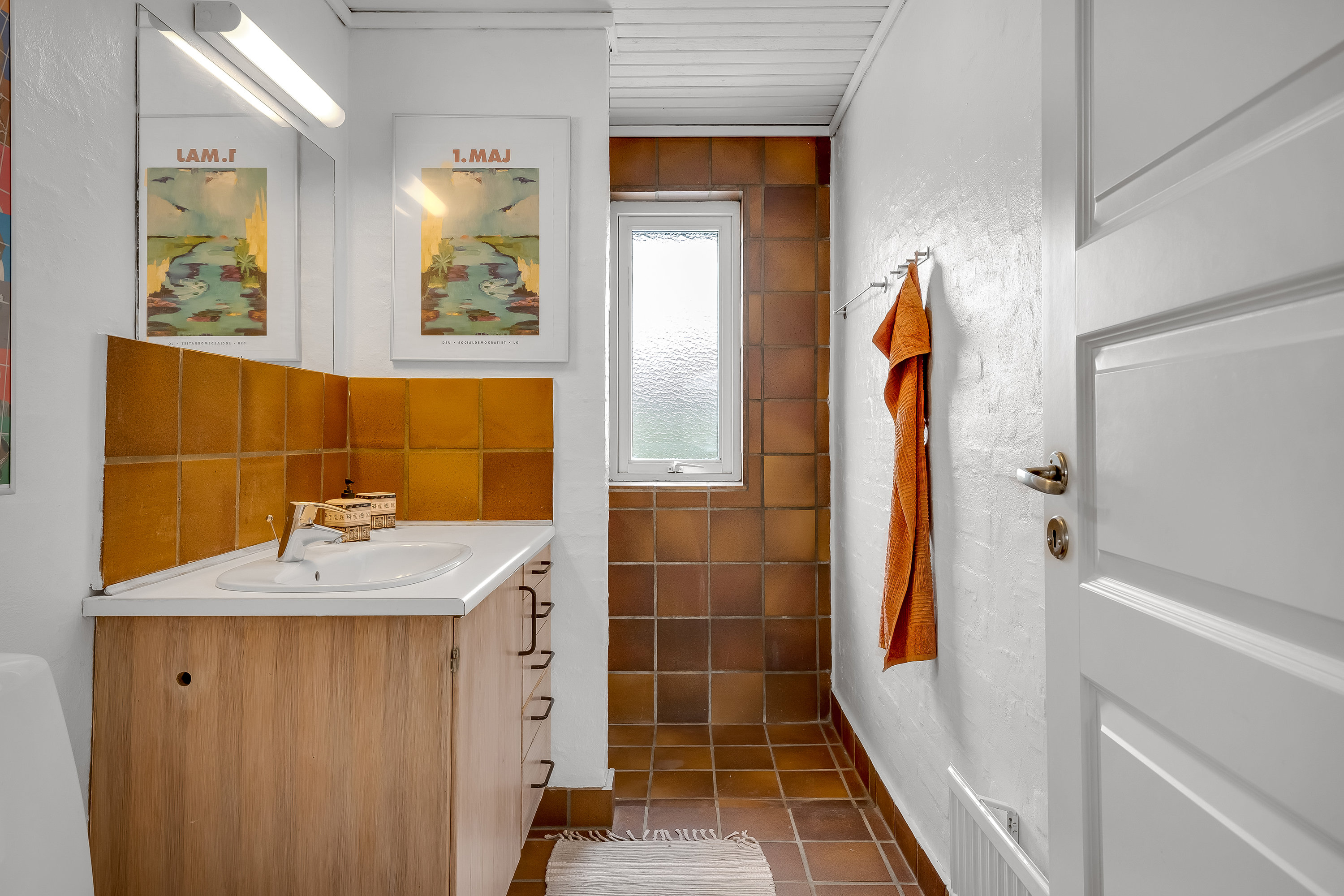 Fremhævet badeværelse billede i fuldskærmstilstand. Billede af Bavnebjerg 36, Nordby, 6720 Fanø