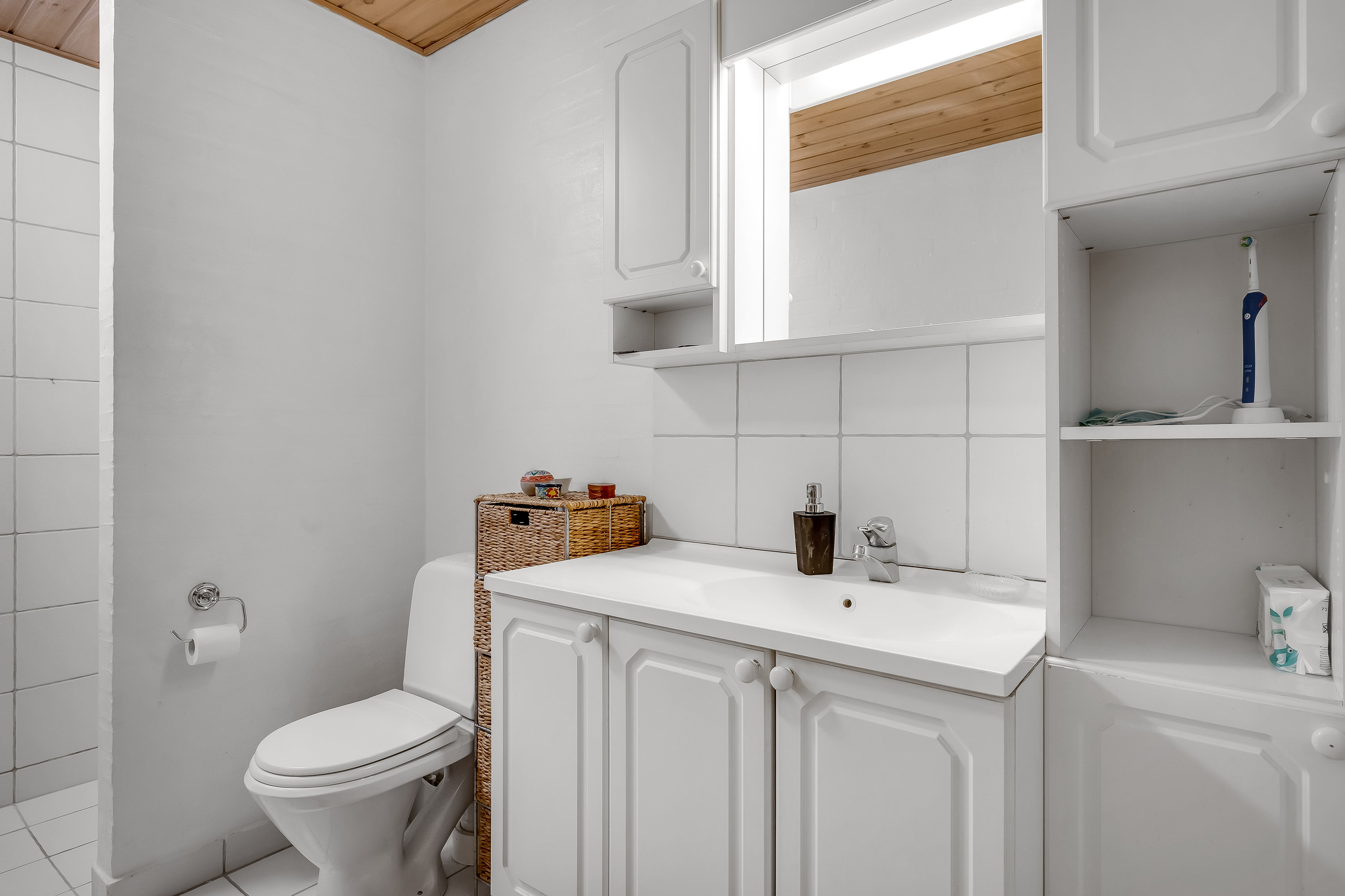 Fremhævet toilet billede i fuldskærmstilstand. Billede af Bavnebjerg 36, Nordby, 6720 Fanø