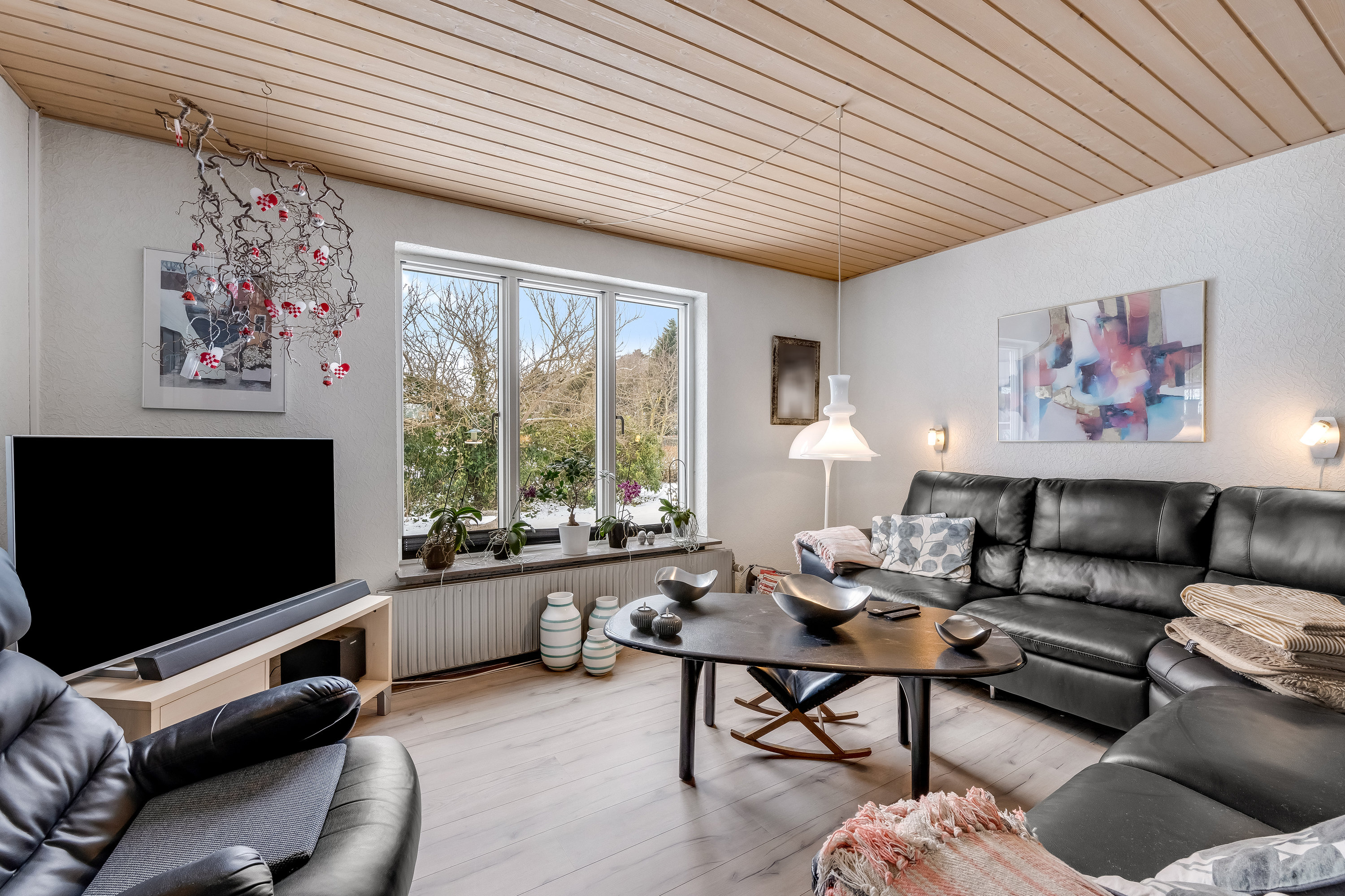 Fremhævet stue billede i fuldskærmstilstand. Billede af Hjortevej 7, Hee, 6950 Ringkøbing