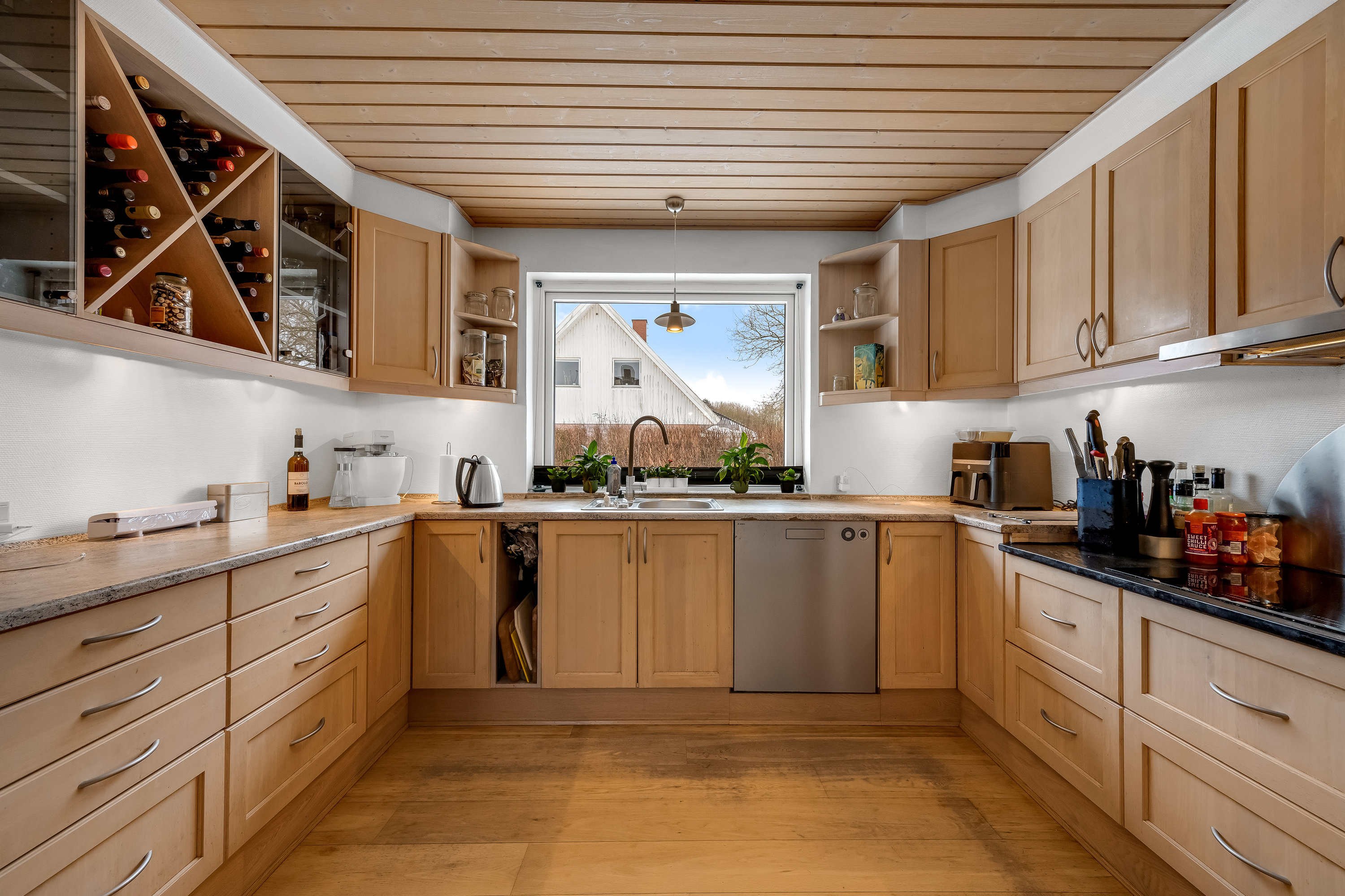 Fremhævet køkken billede i fuldskærmstilstand. Billede af Hjortevej 7, Hee, 6950 Ringkøbing