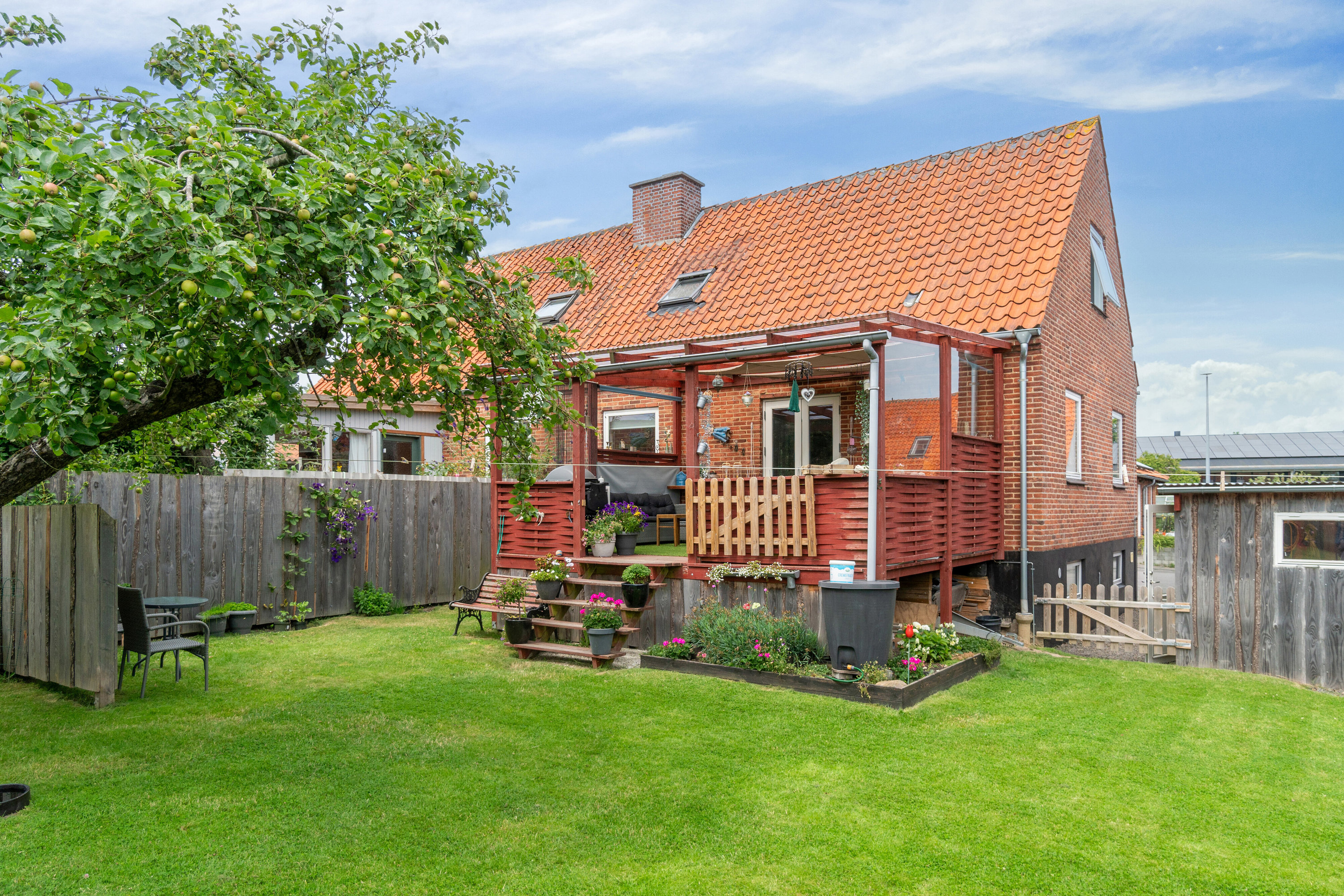 Fremhævet udendørs billede i fuldskærmstilstand. Billede af Stakhaven 4, Aakirkeby, 3720 Aakirkeby