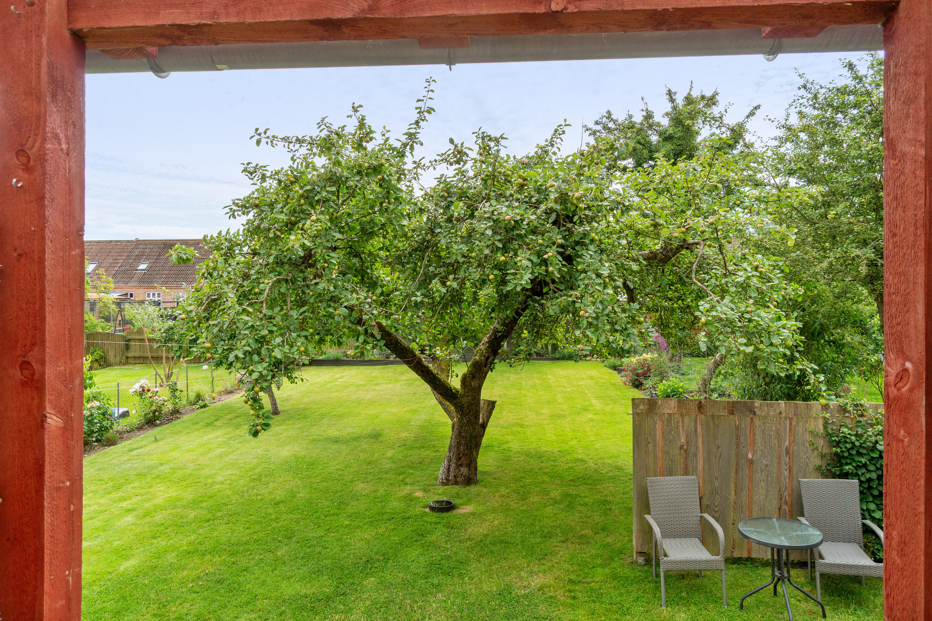 Fremhævet udendørs billede i fuldskærmstilstand. Billede af Stakhaven 4, Aakirkeby, 3720 Aakirkeby