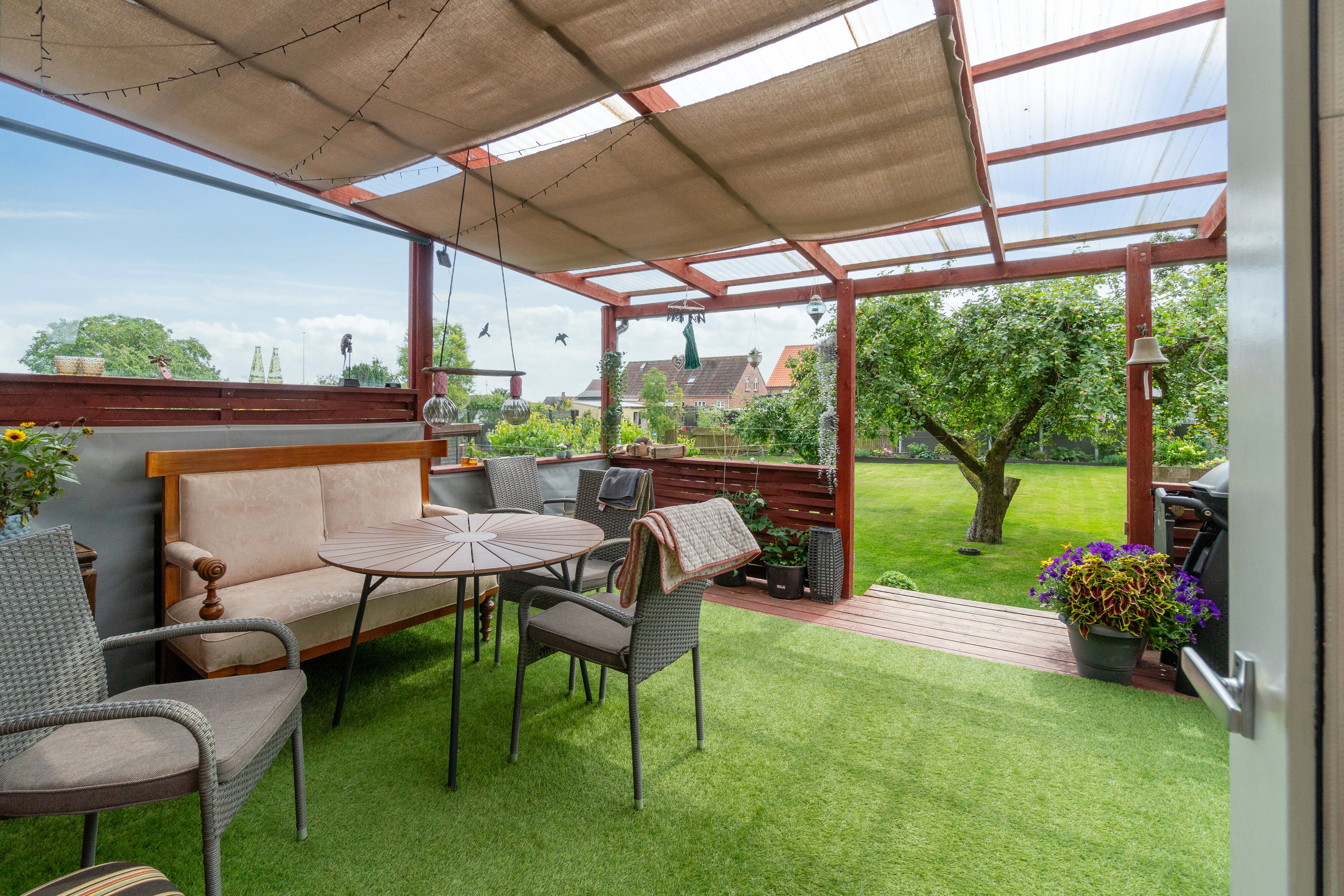 Fremhævet udendørs billede i fuldskærmstilstand. Billede af Stakhaven 4, Aakirkeby, 3720 Aakirkeby