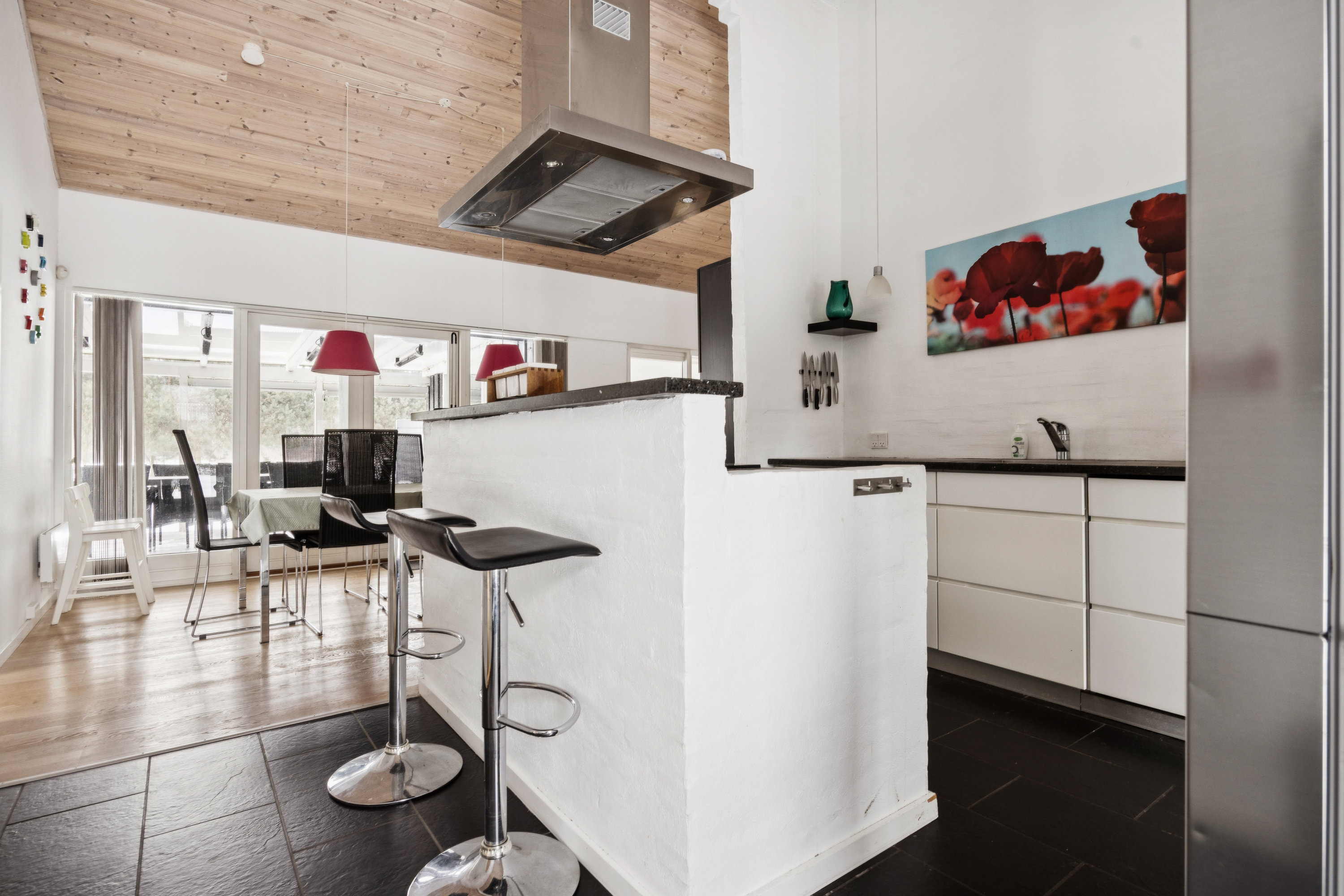 Fremhævet køkken billede i fuldskærmstilstand. Billede af Ritavej 5, 9370 Hals