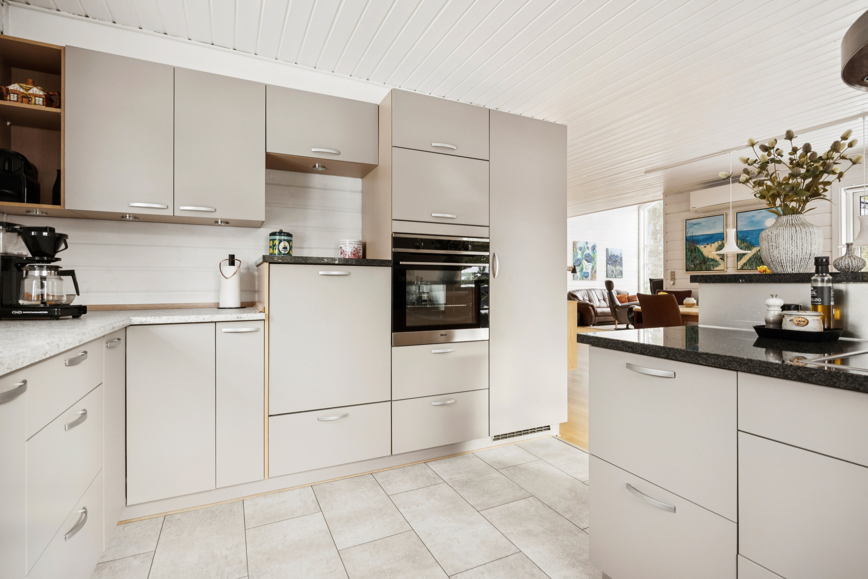 Fremhævet køkken billede i fuldskærmstilstand. Billede af Østerstrand 69, 9370 Hals