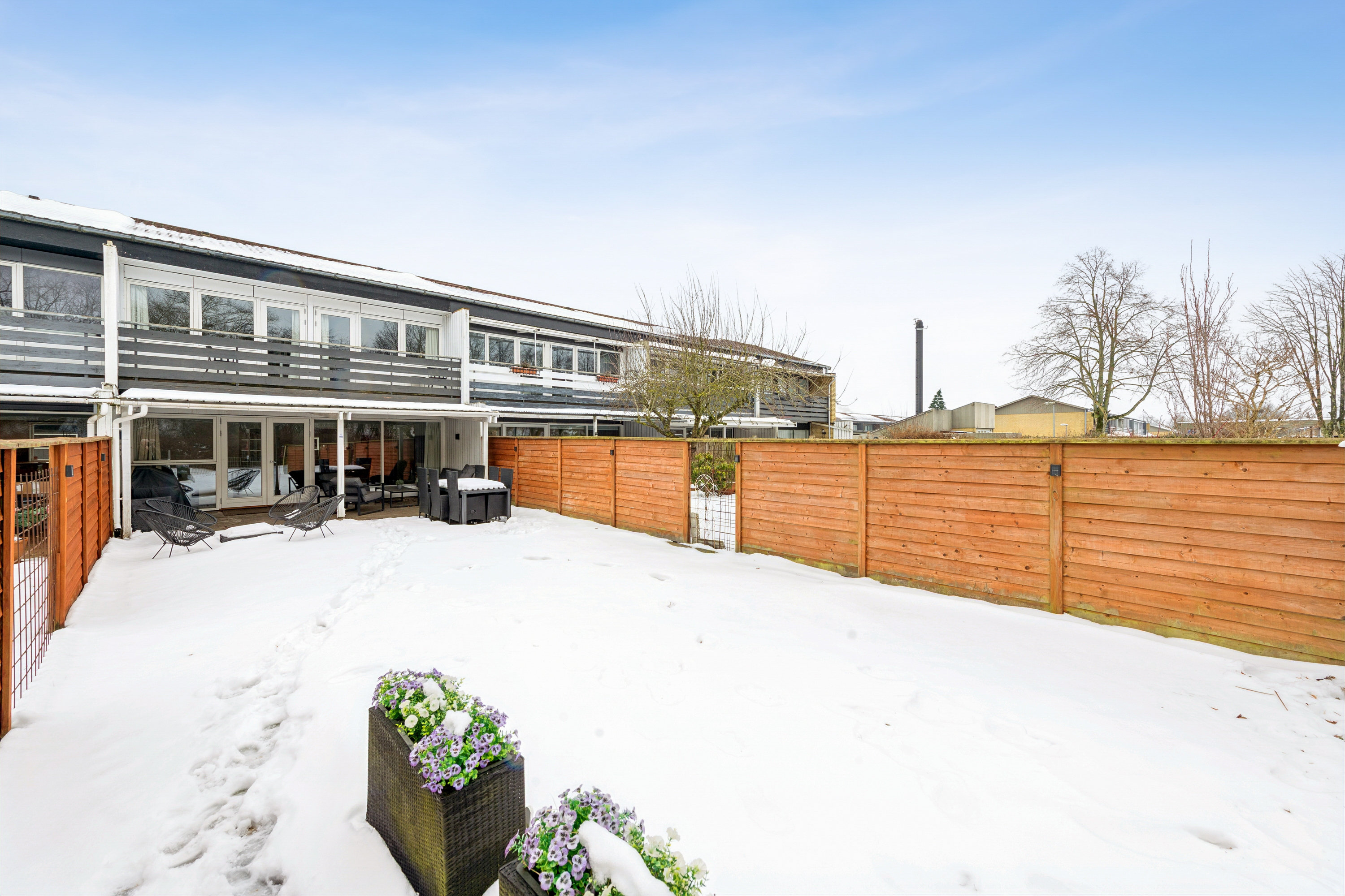 Fremhævet stald billede i fuldskærmstilstand. Billede af Blåhegnet 50, 2670 Greve