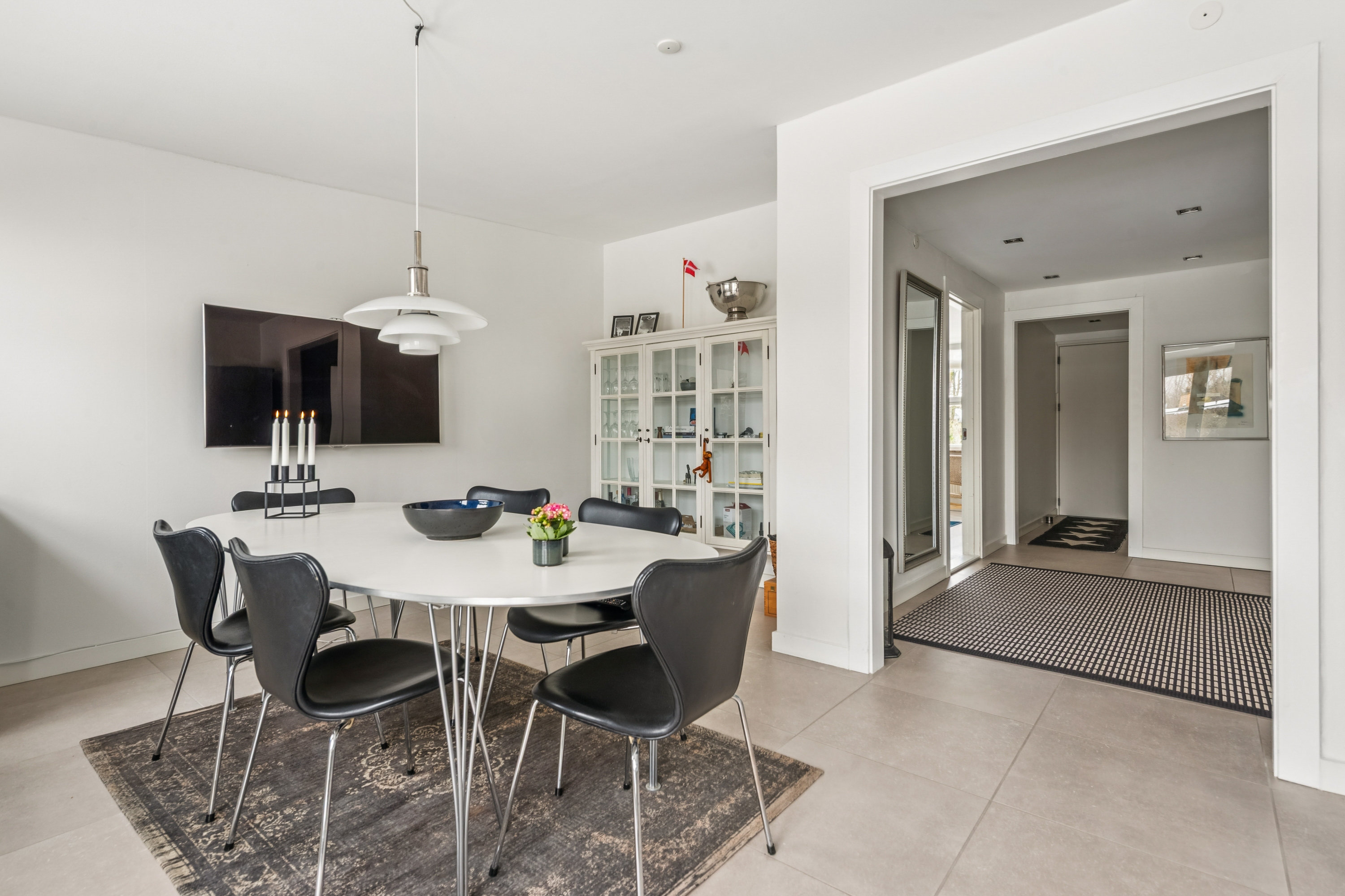 Fremhævet stue billede i fuldskærmstilstand. Billede af Krogårdsvej 86, 2670 Greve