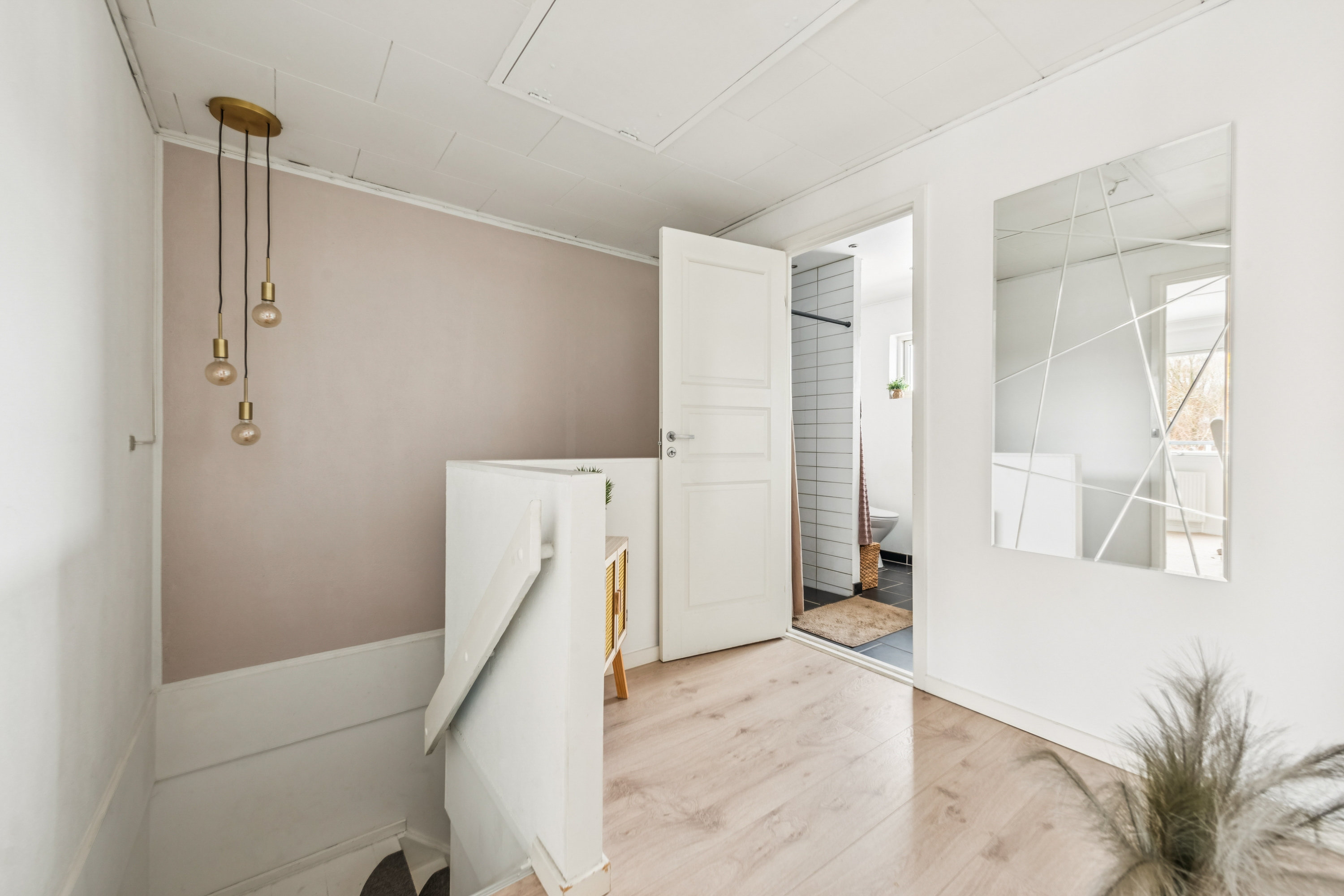 Fremhævet badeværelse billede i fuldskærmstilstand. Billede af Blåhegnet 50, 2670 Greve