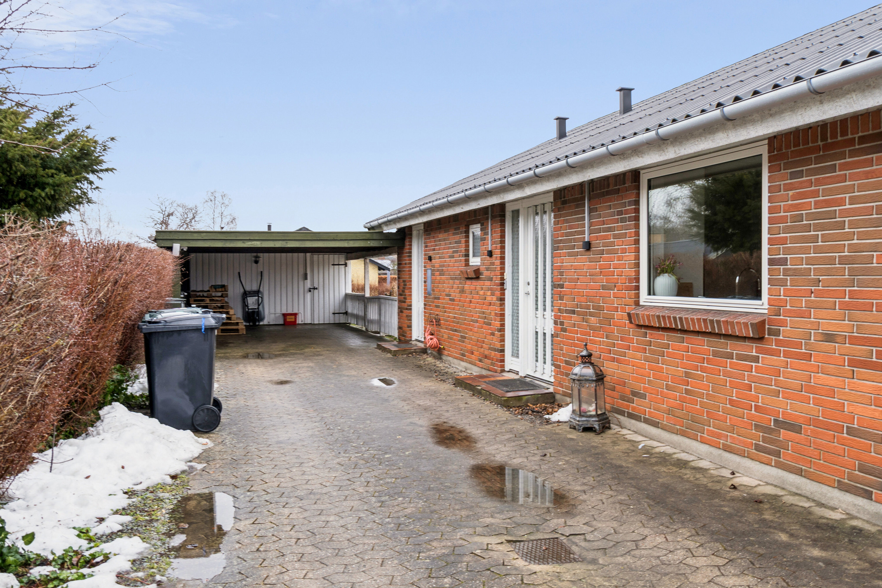 Fremhævet indkørsel billede i fuldskærmstilstand. Billede af Vejsager 19, 4241 Vemmelev