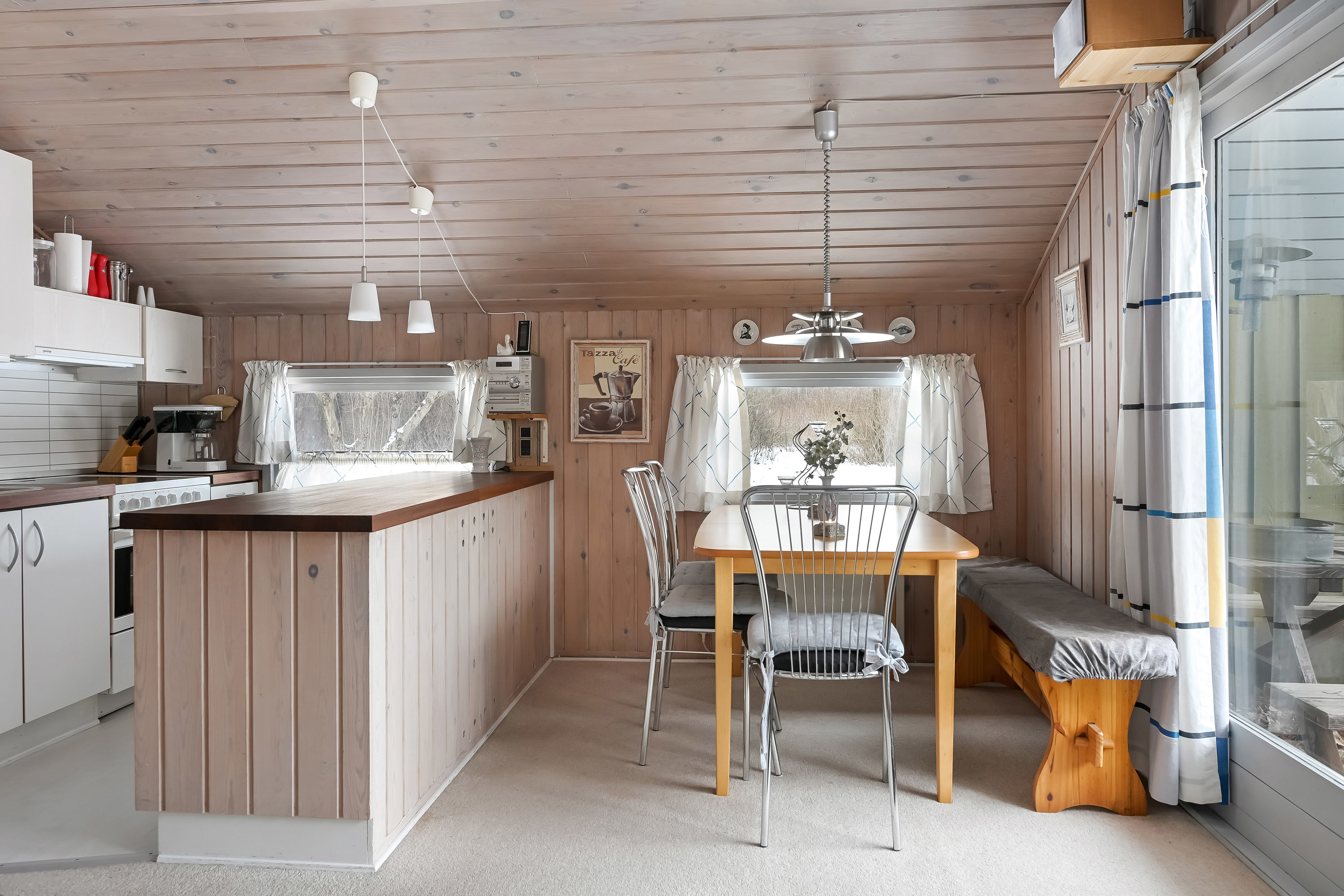 Fremhævet køkken billede i fuldskærmstilstand. Billede af Blåbærvangen 10, Jegum, 6840 Oksbøl