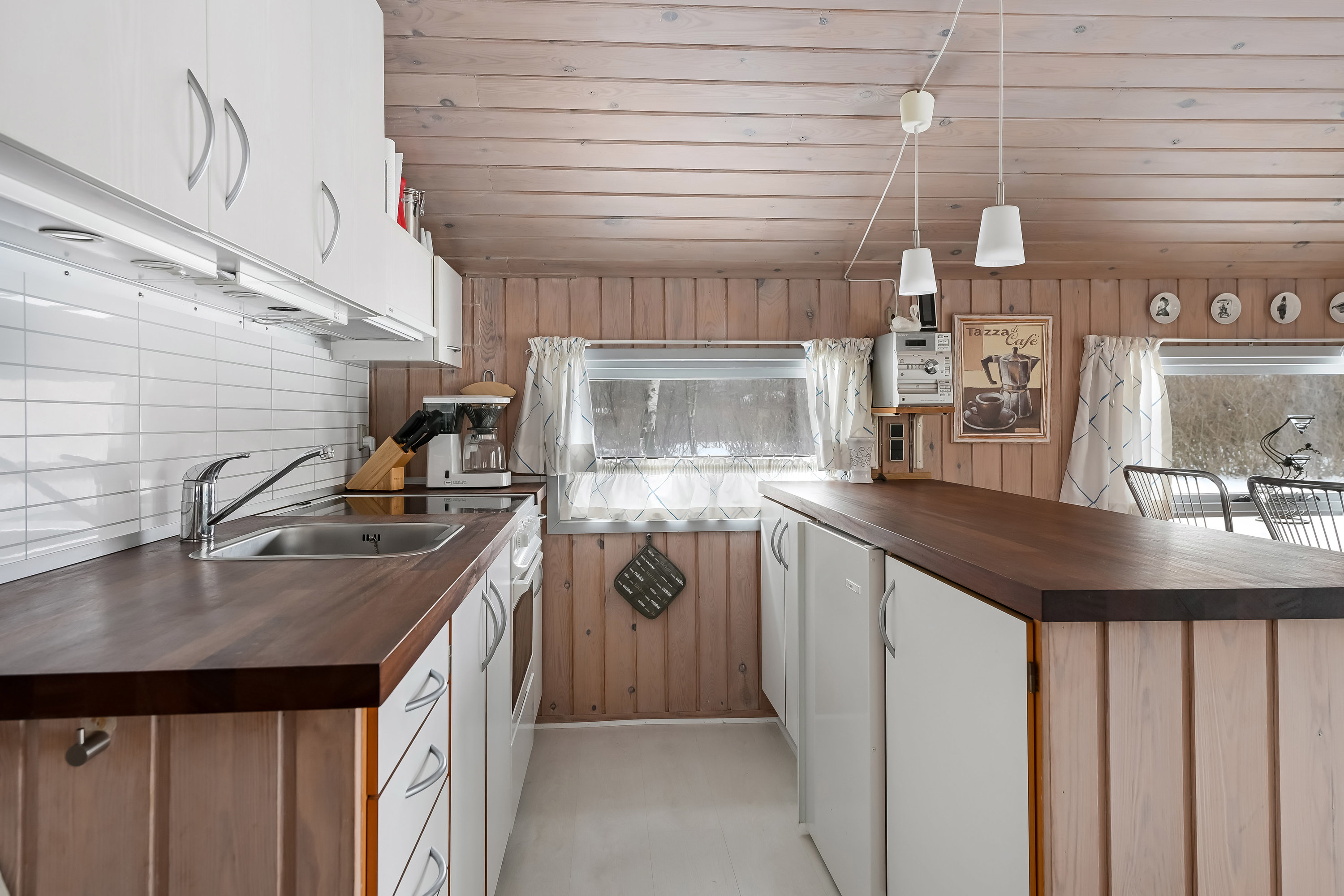 Fremhævet køkken billede i fuldskærmstilstand. Billede af Blåbærvangen 10, Jegum, 6840 Oksbøl