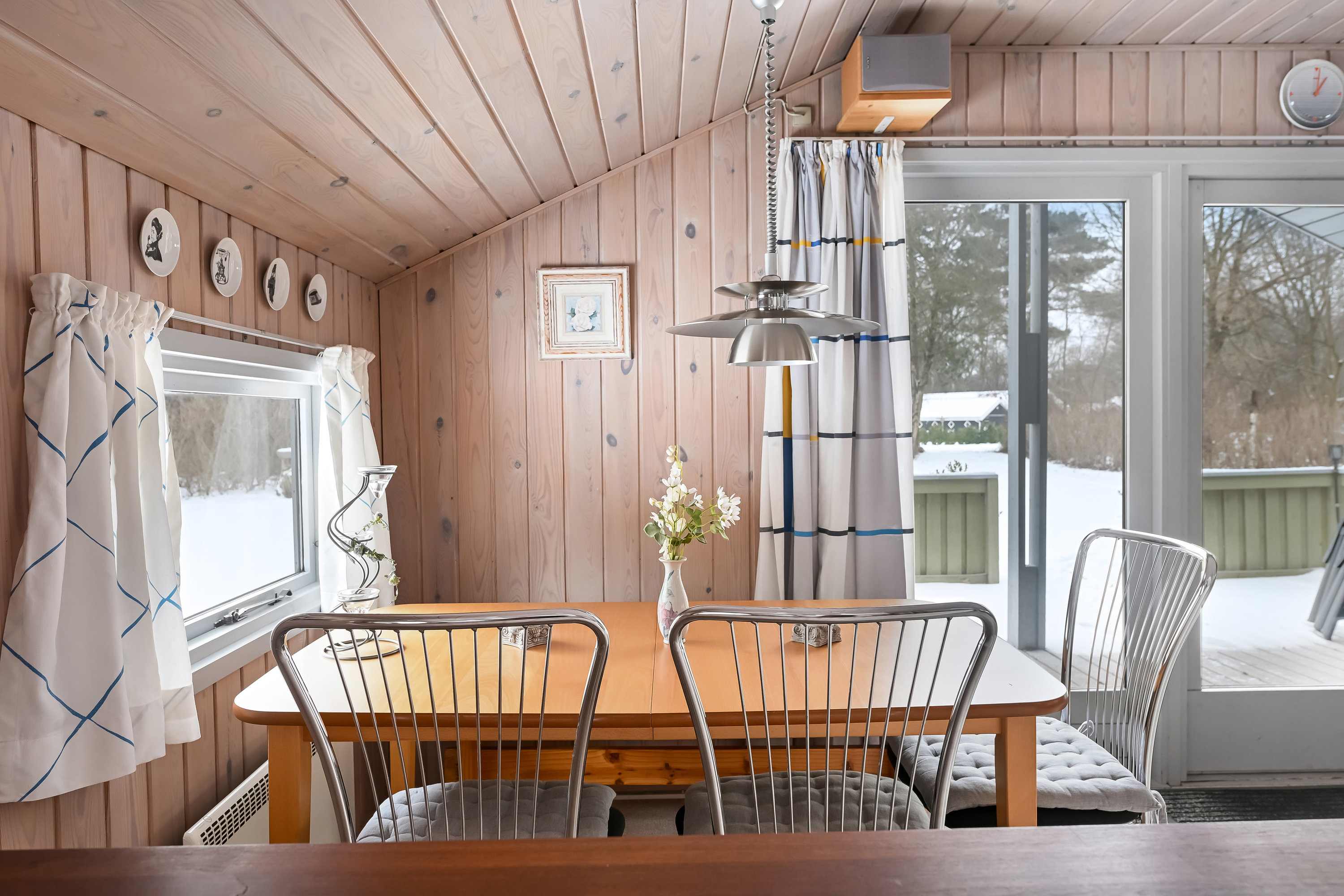 Fremhævet stue billede i fuldskærmstilstand. Billede af Blåbærvangen 10, Jegum, 6840 Oksbøl