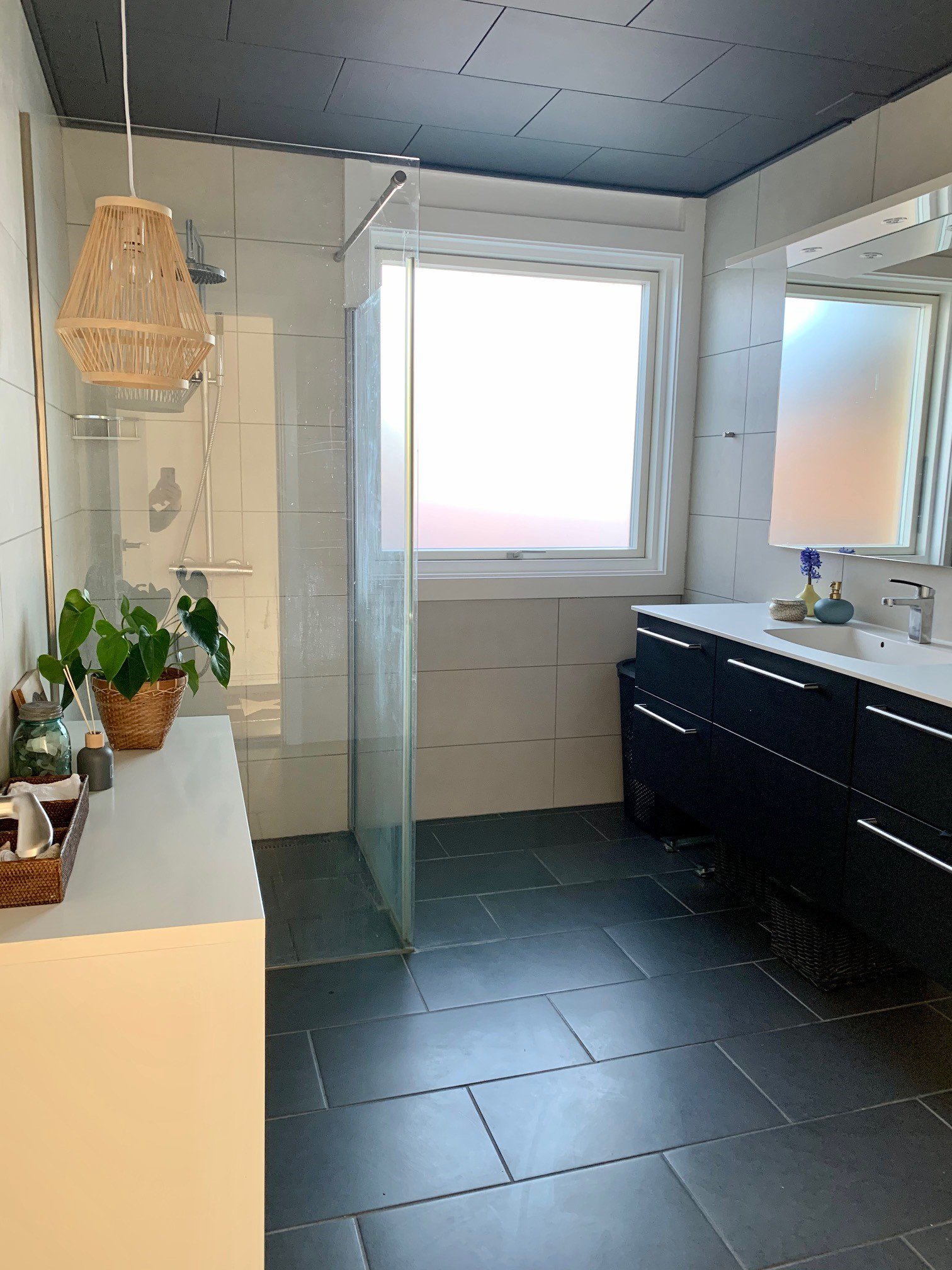 Fremhævet badeværelse billede i fuldskærmstilstand. Billede af K A Hasselbalchs Vej 32, 3070 Snekkersten