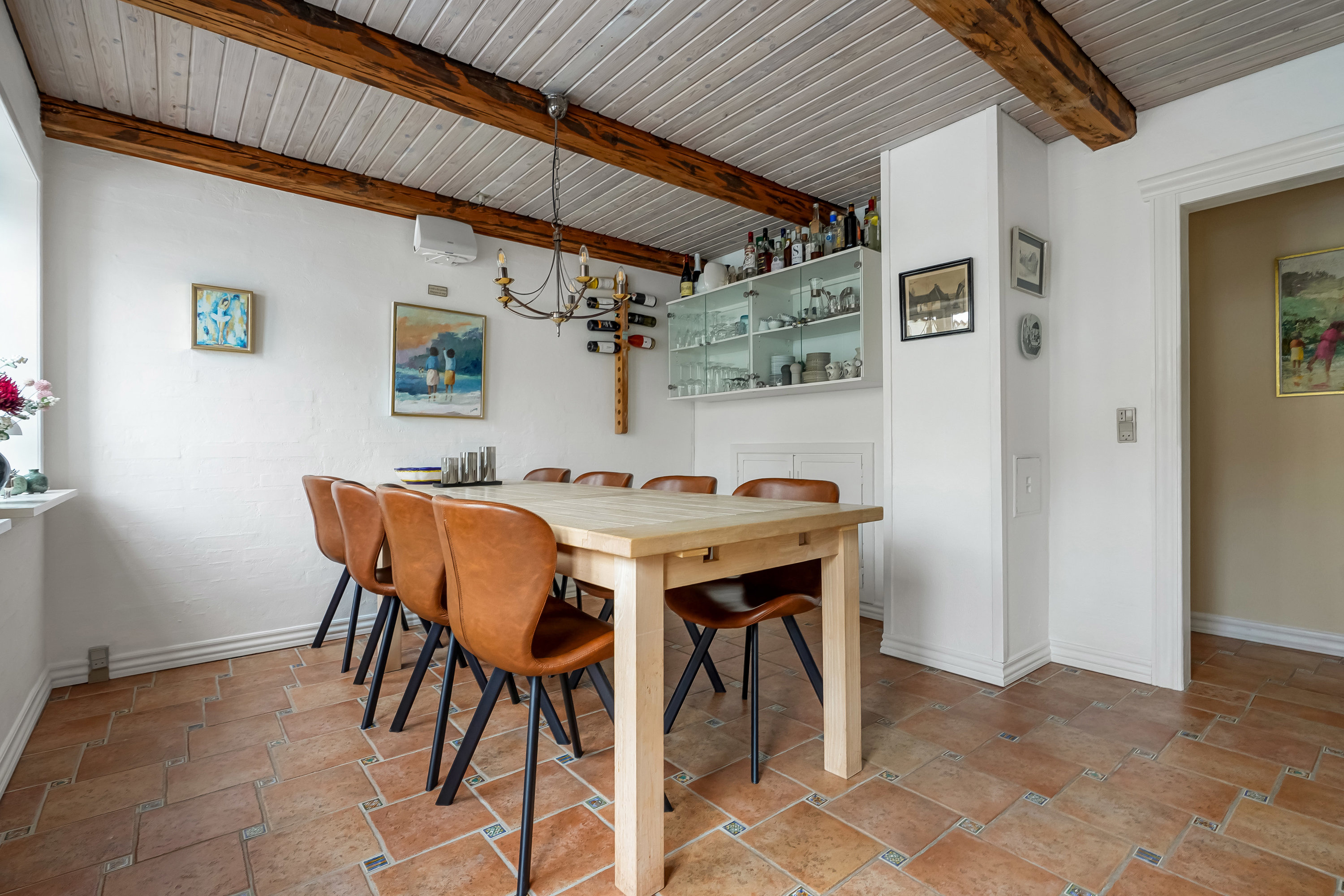 Fremhævet stue billede i fuldskærmstilstand. Billede af Ramsherred 20, 5000 Odense C