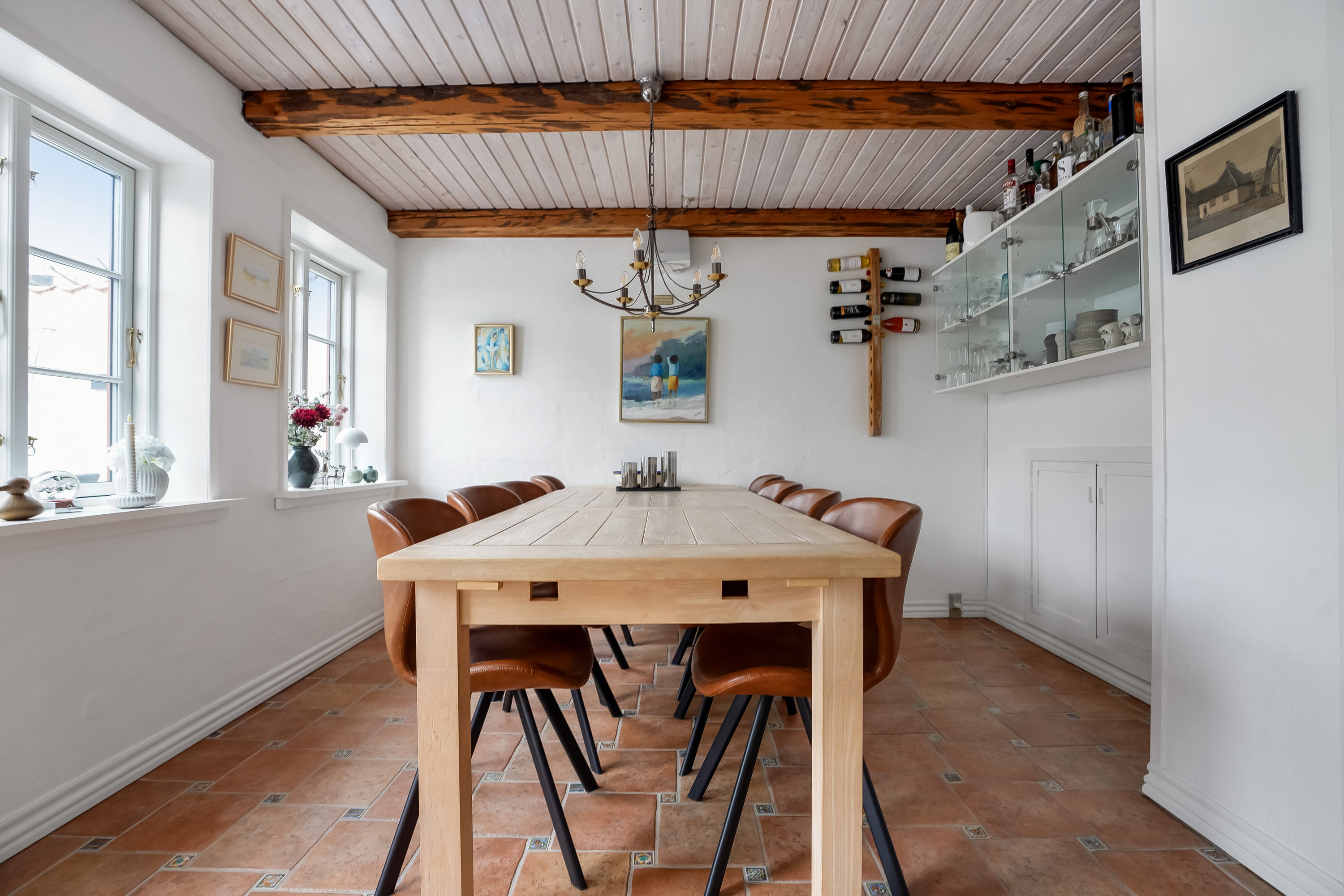 Fremhævet stue billede i fuldskærmstilstand. Billede af Ramsherred 20, 5000 Odense C