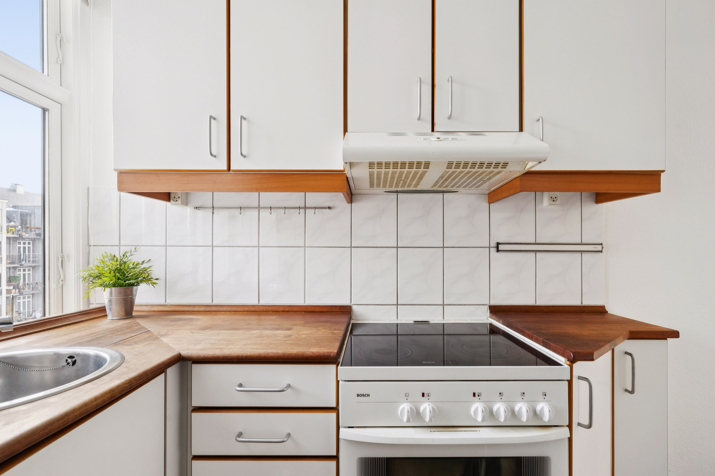 Fremhævet køkken billede i fuldskærmstilstand. Billede af Rolfsvej 16, 3. th., 2000 Frederiksberg