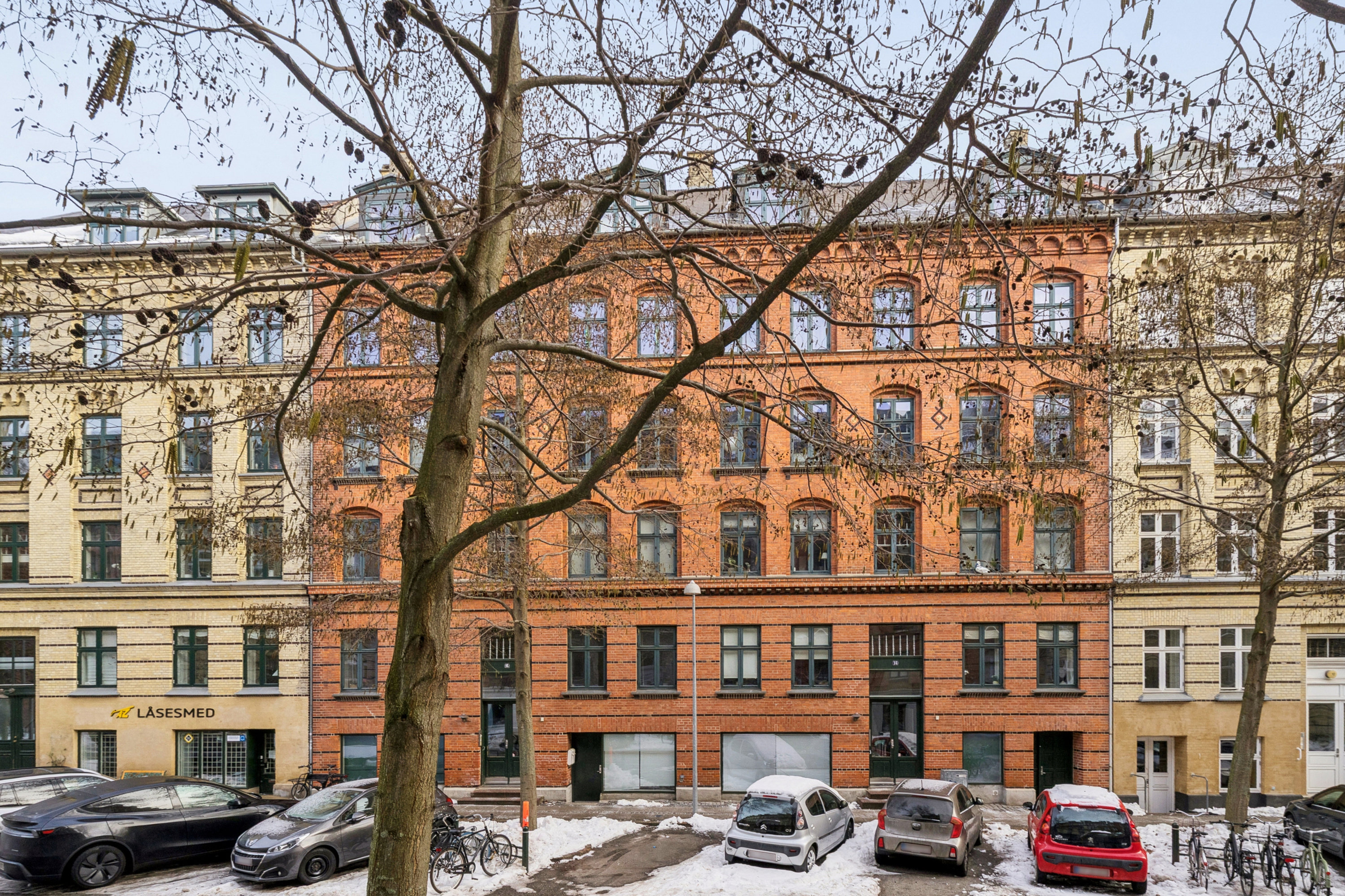 Fremhævet andet billede i fuldskærmstilstand. Billede af Rolfsvej 16, 3. th., 2000 Frederiksberg