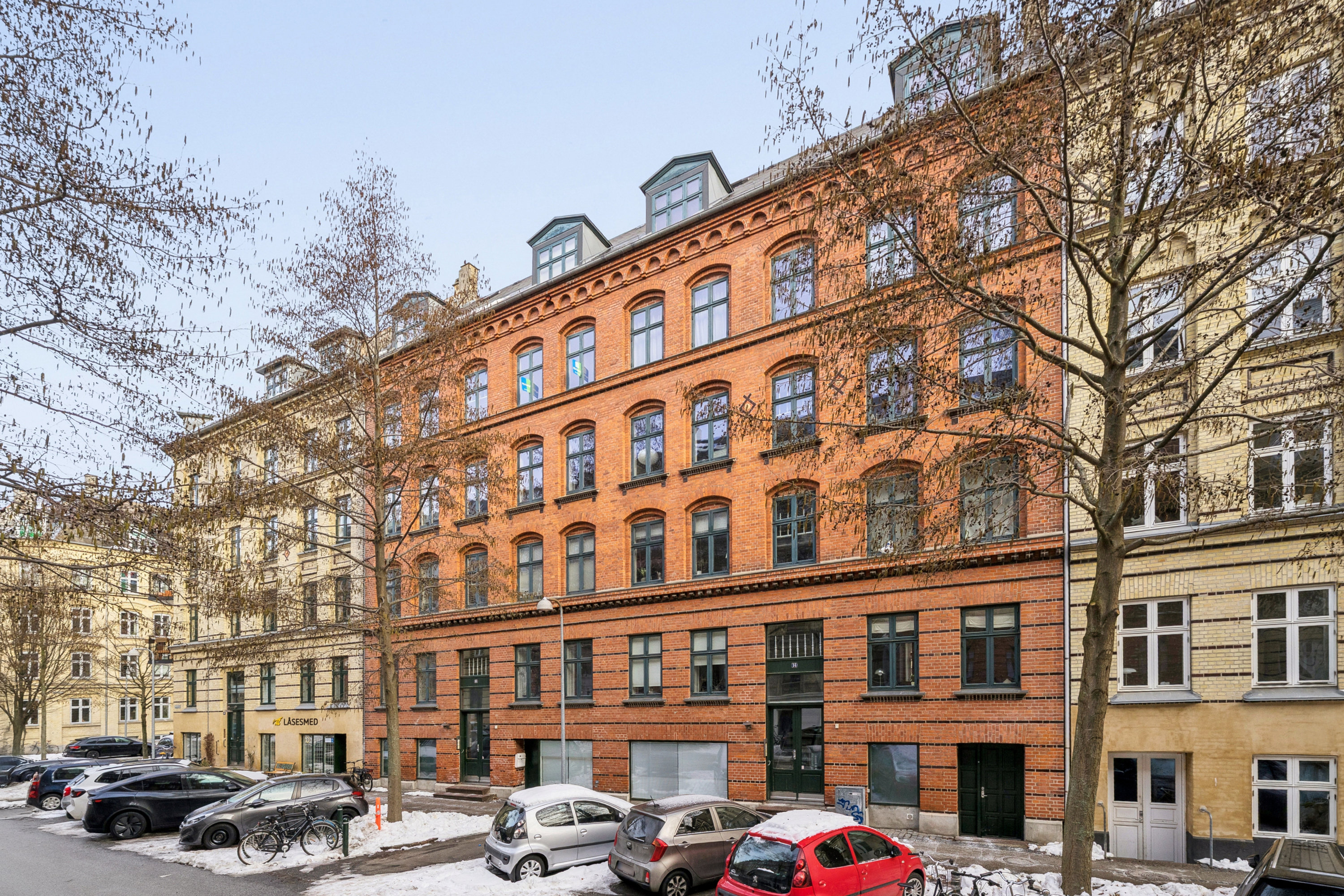 Fremhævet andet billede i fuldskærmstilstand. Billede af Rolfsvej 16, 3. th., 2000 Frederiksberg