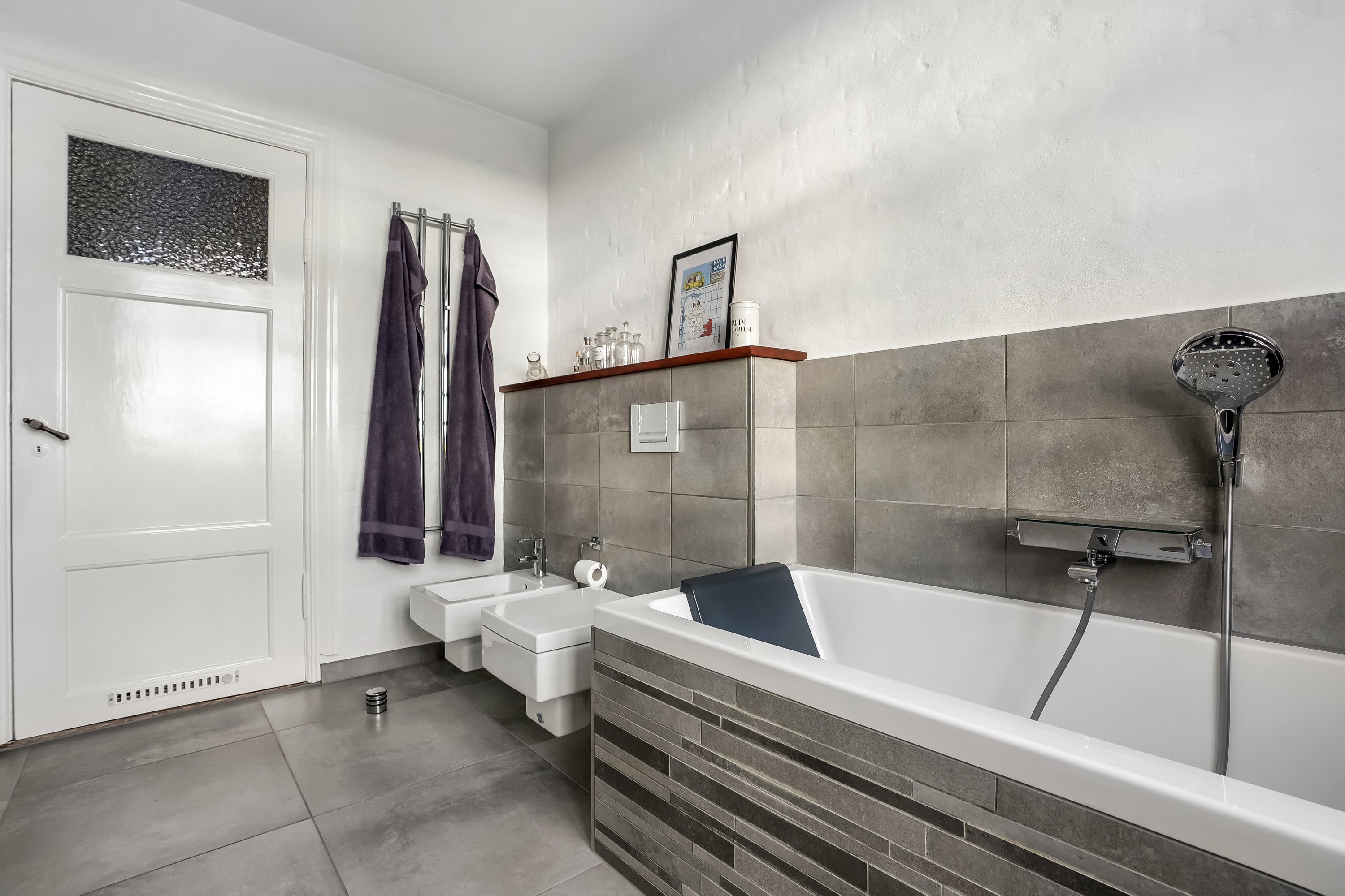 Fremhævet badeværelse billede i fuldskærmstilstand. Billede af Teisensvej 1, 5000 Odense C